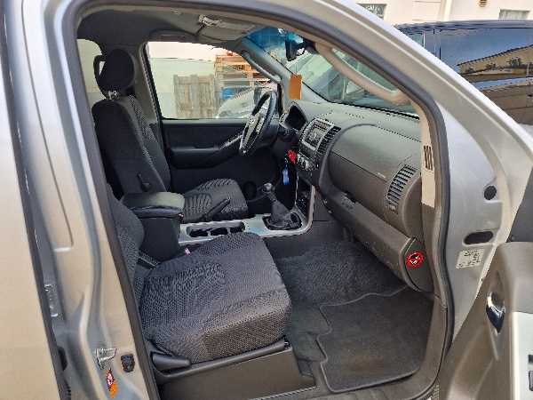 Nissan Pathfinder 2.5 DCI 171 LE 7PL
