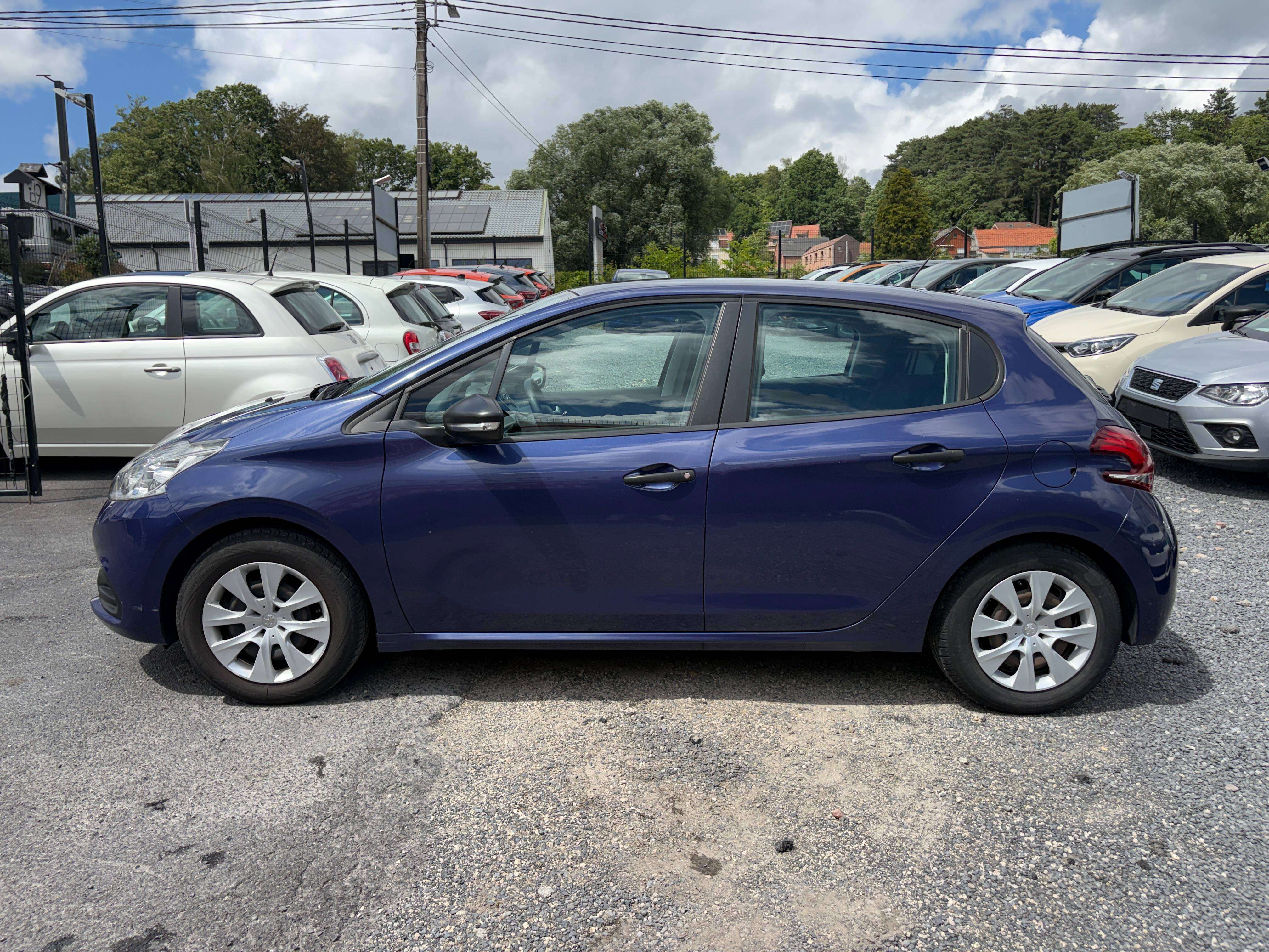 Peugeot 208 1.2i Access - EU6 -