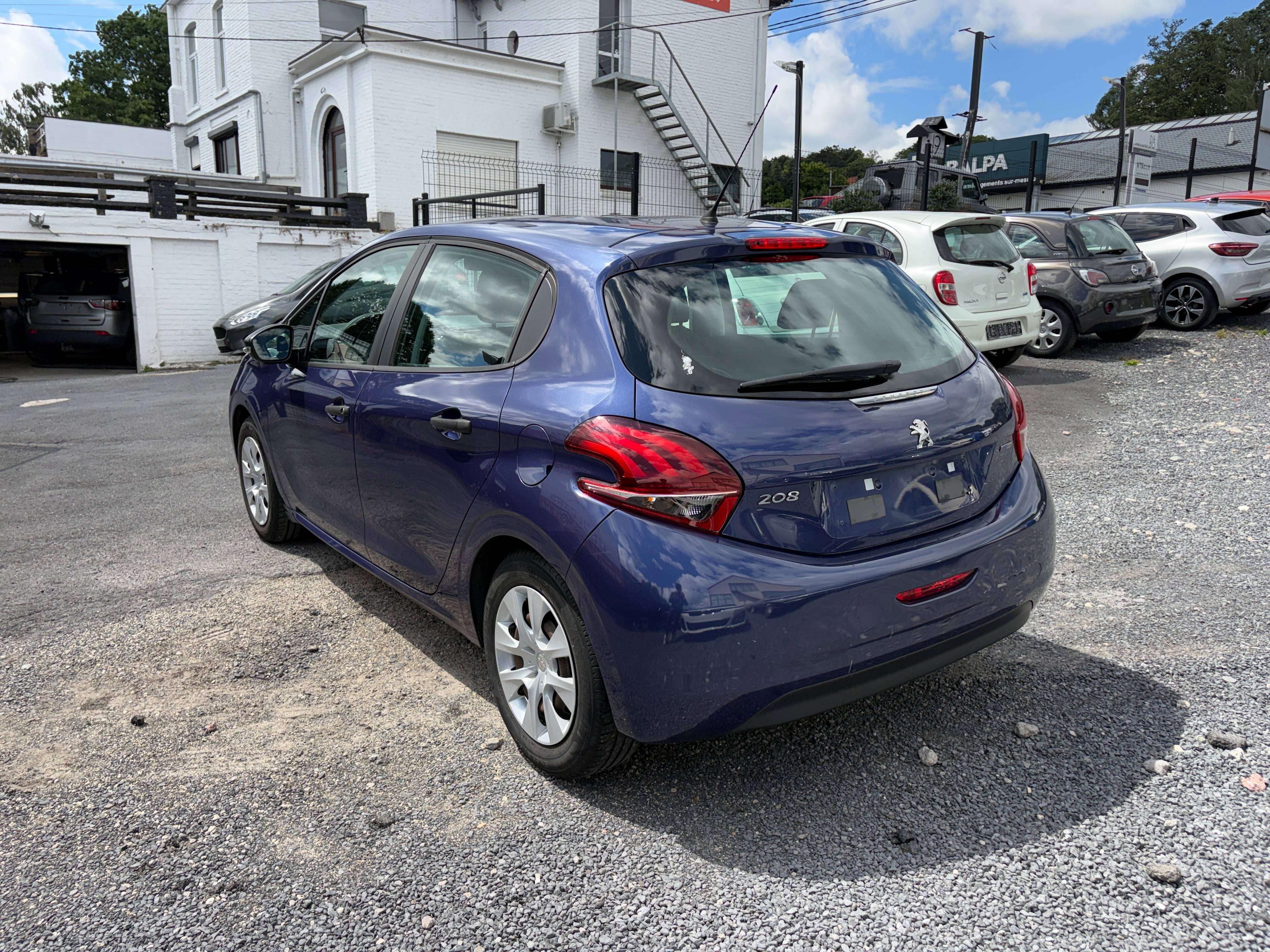 Peugeot 208 1.2i Access - EU6 -