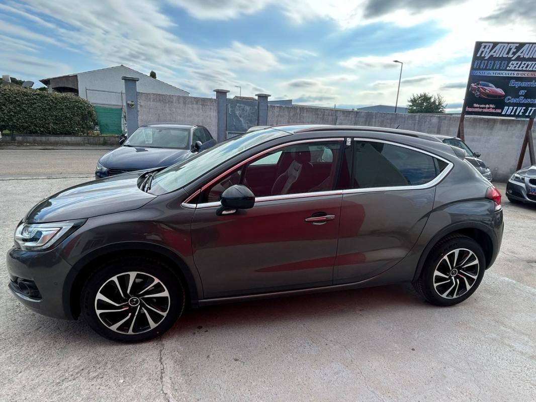 Citroen Ds4 1.6 BLUEHDI 120 CH BVA 2017 1RE MAIN – SUIVI CITROEN COMPLET RÉVISÉ & GARANTI 12 MOIS