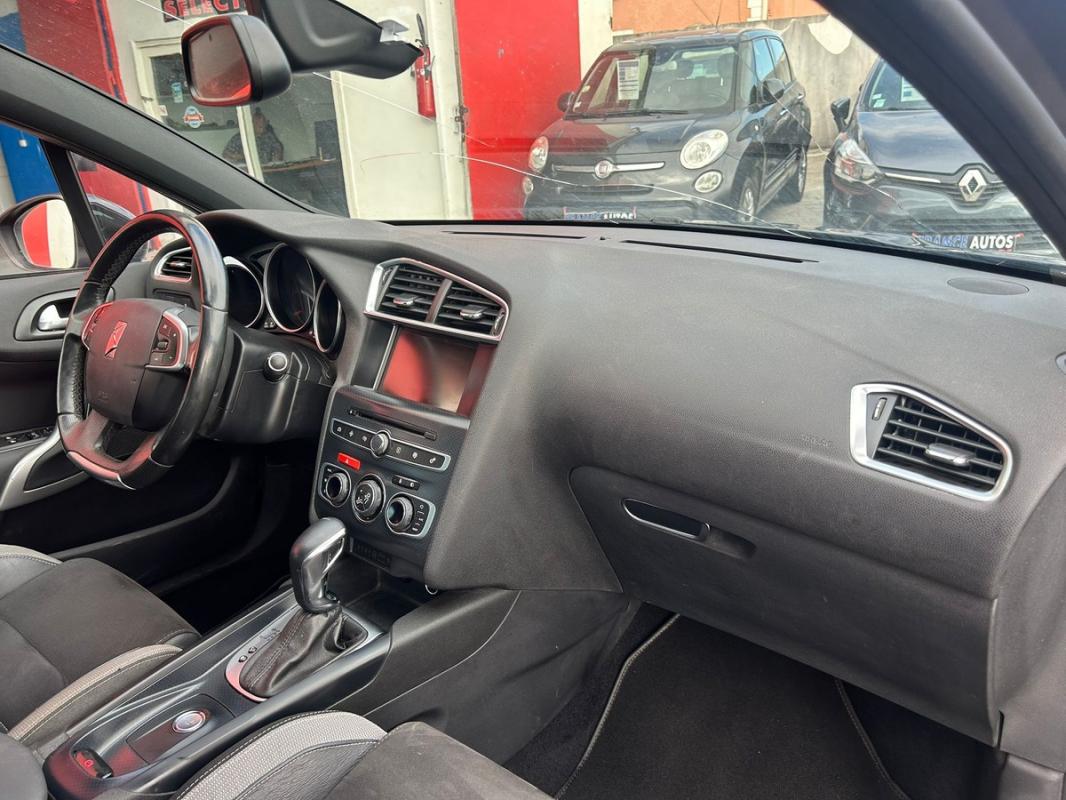 Citroen Ds4 1.6 BLUEHDI 120 CH BVA 2017 1RE MAIN – SUIVI CITROEN COMPLET RÉVISÉ & GARANTI 12 MOIS
