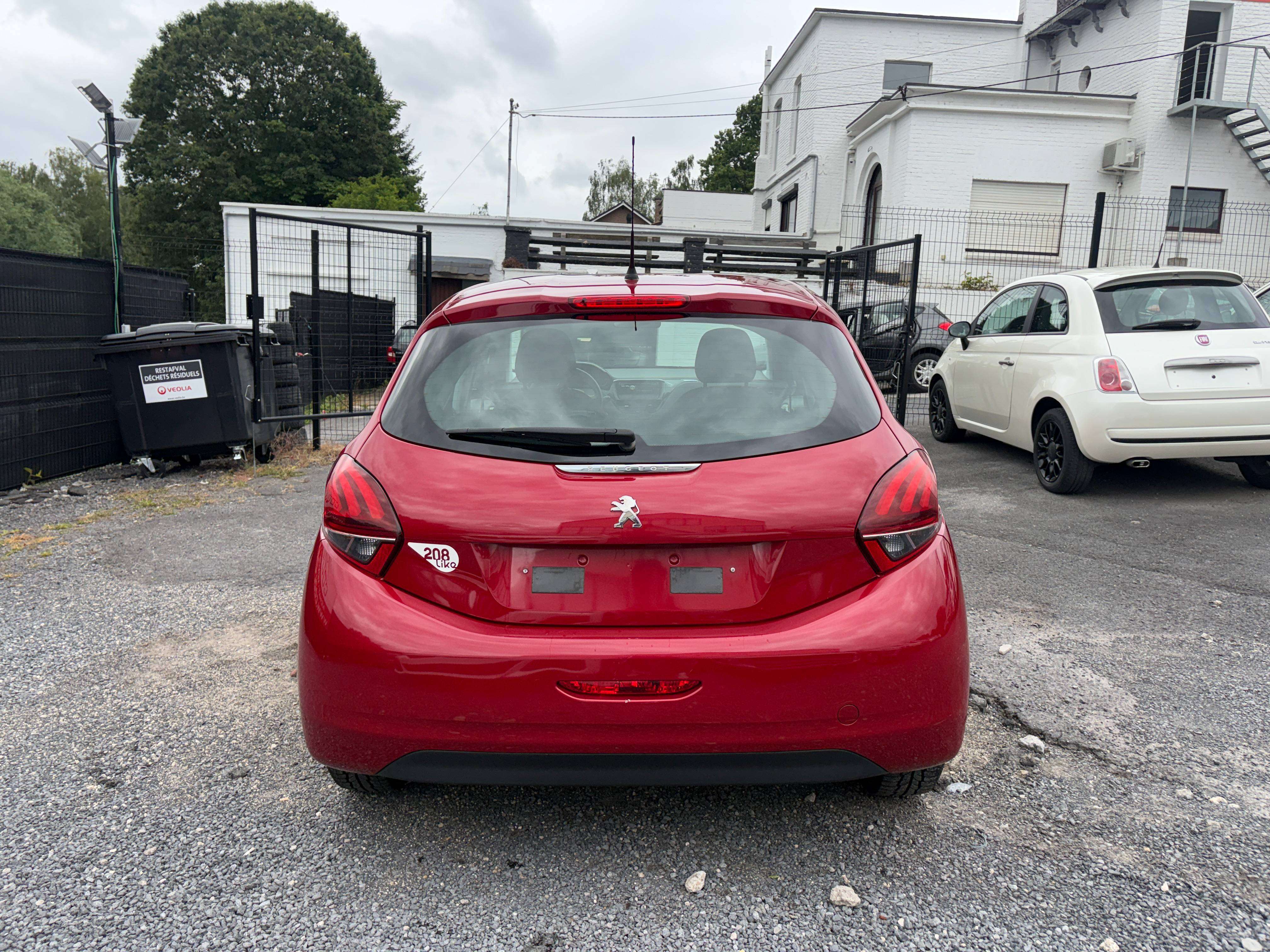Peugeot 208 1.2i Like - EU6 -