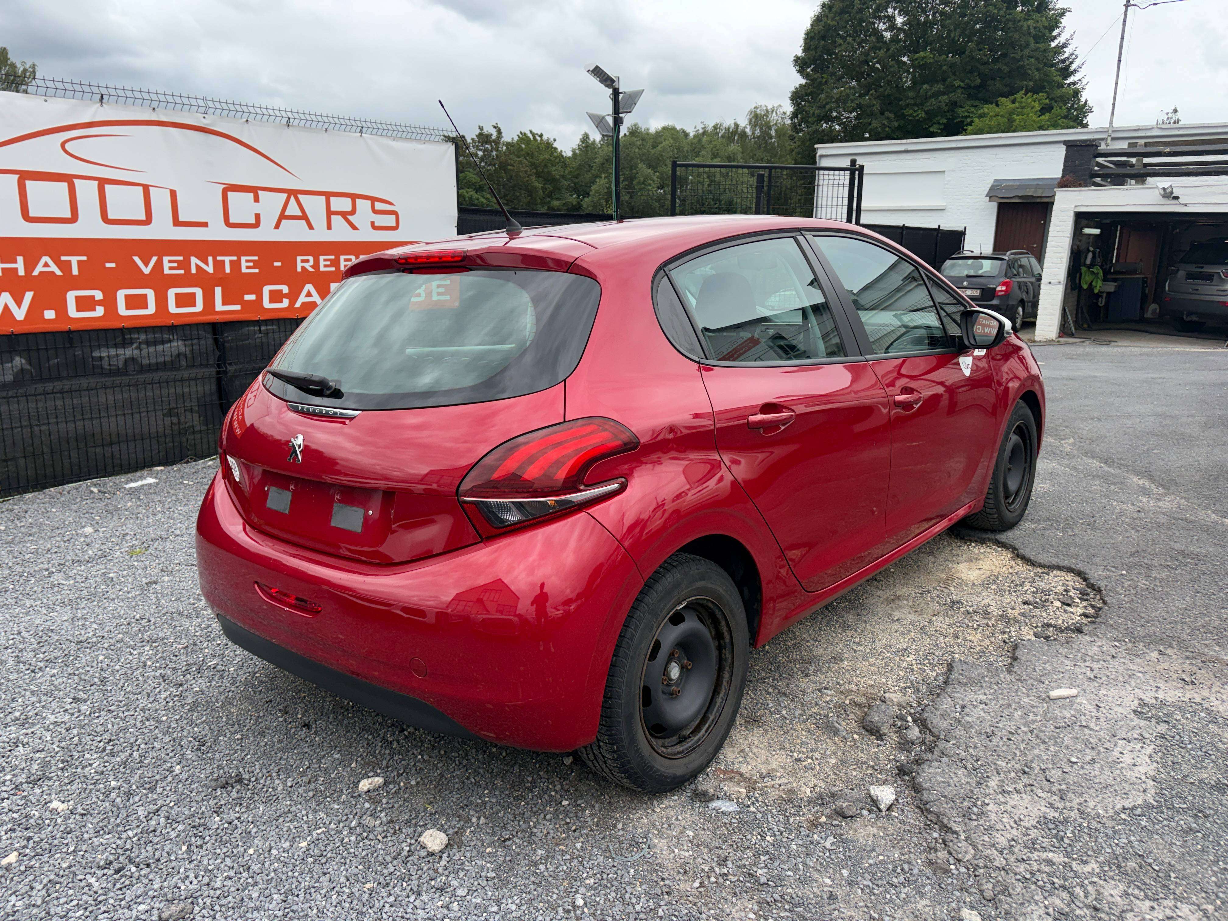 Peugeot 208 1.2i Like - EU6 -