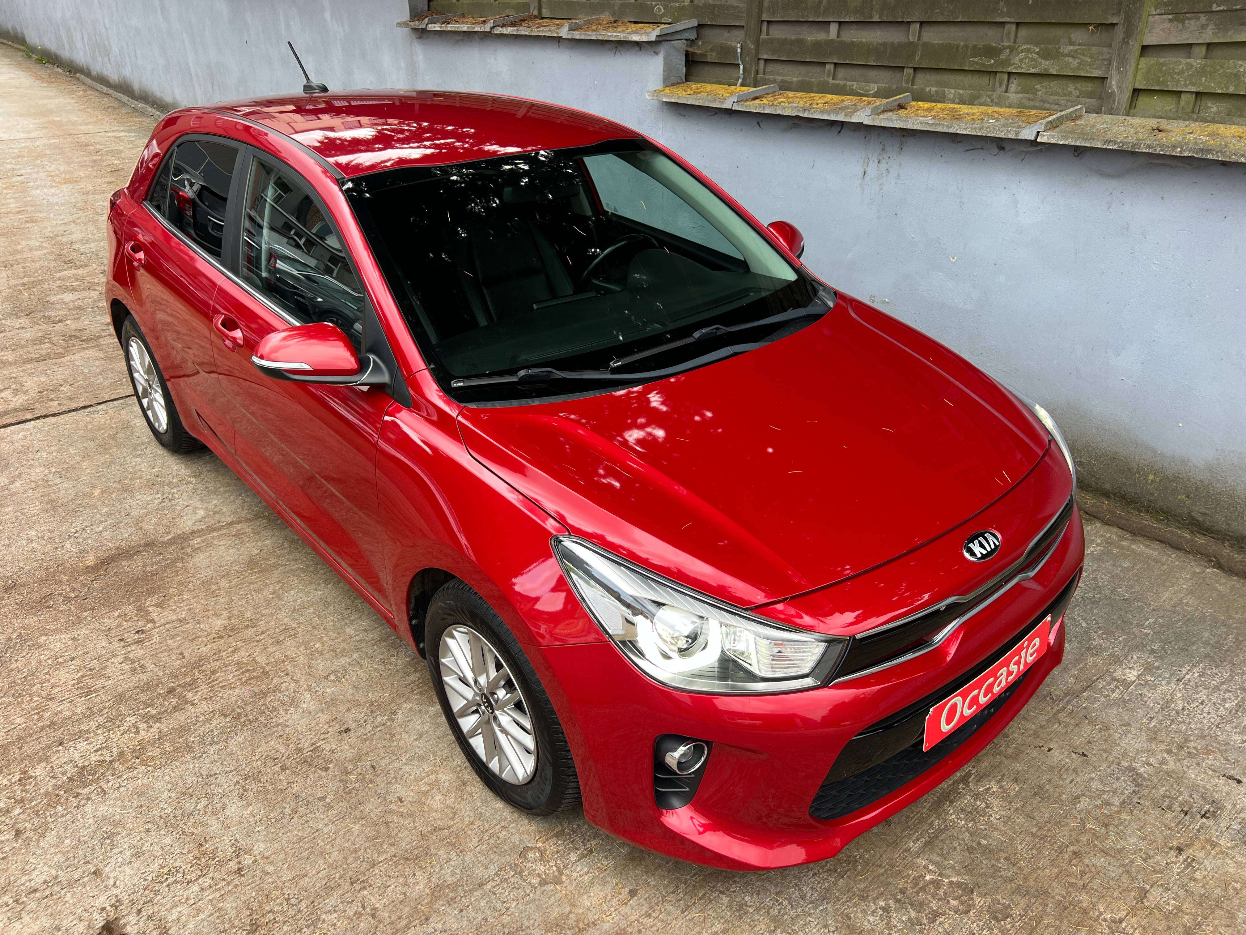 Kia Rio 1.4i Fusion Automatique ( cuir clim carPlay navig ect)