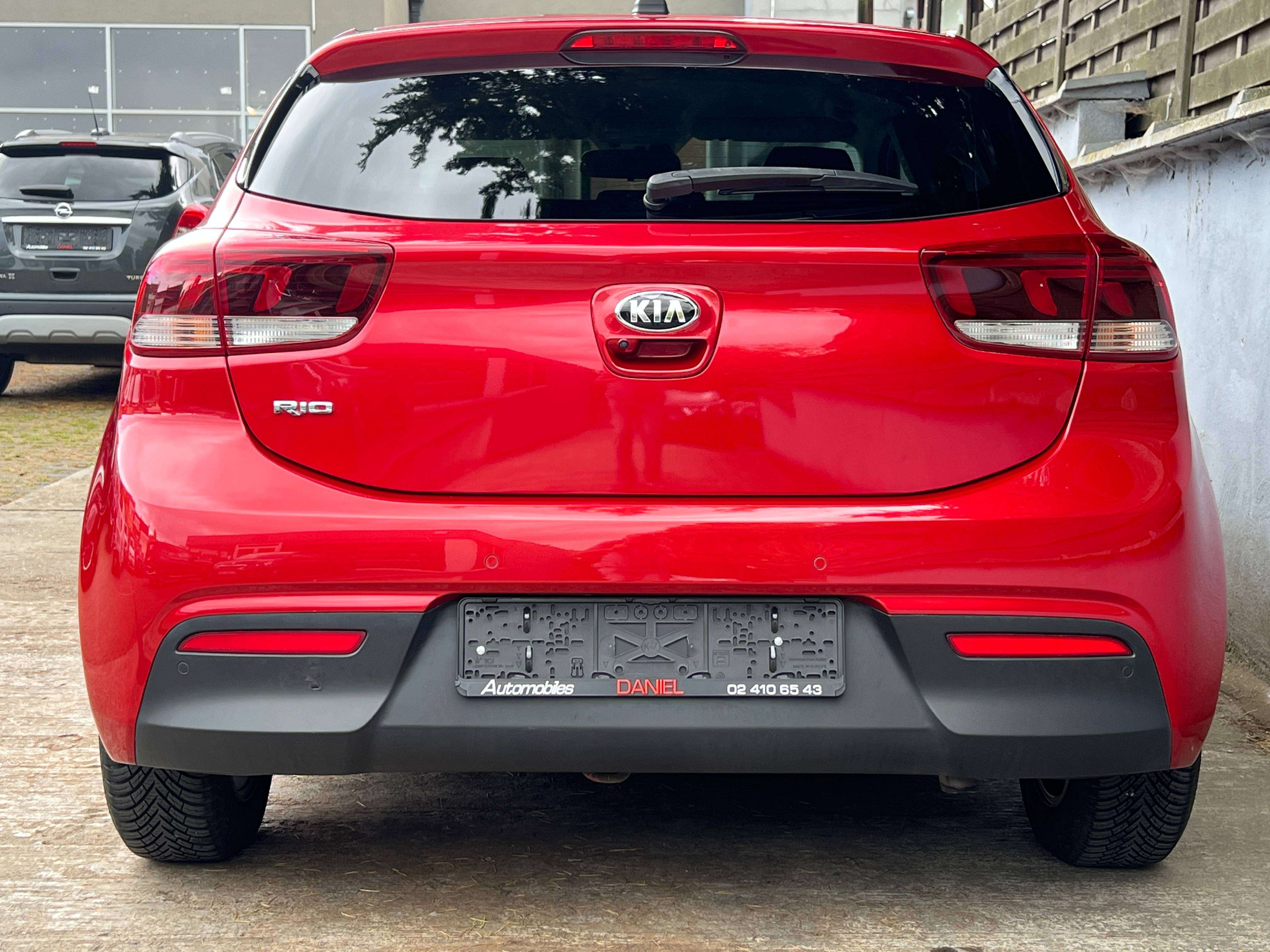 Kia Rio 1.4i Fusion Automatique ( cuir clim carPlay navig ect)