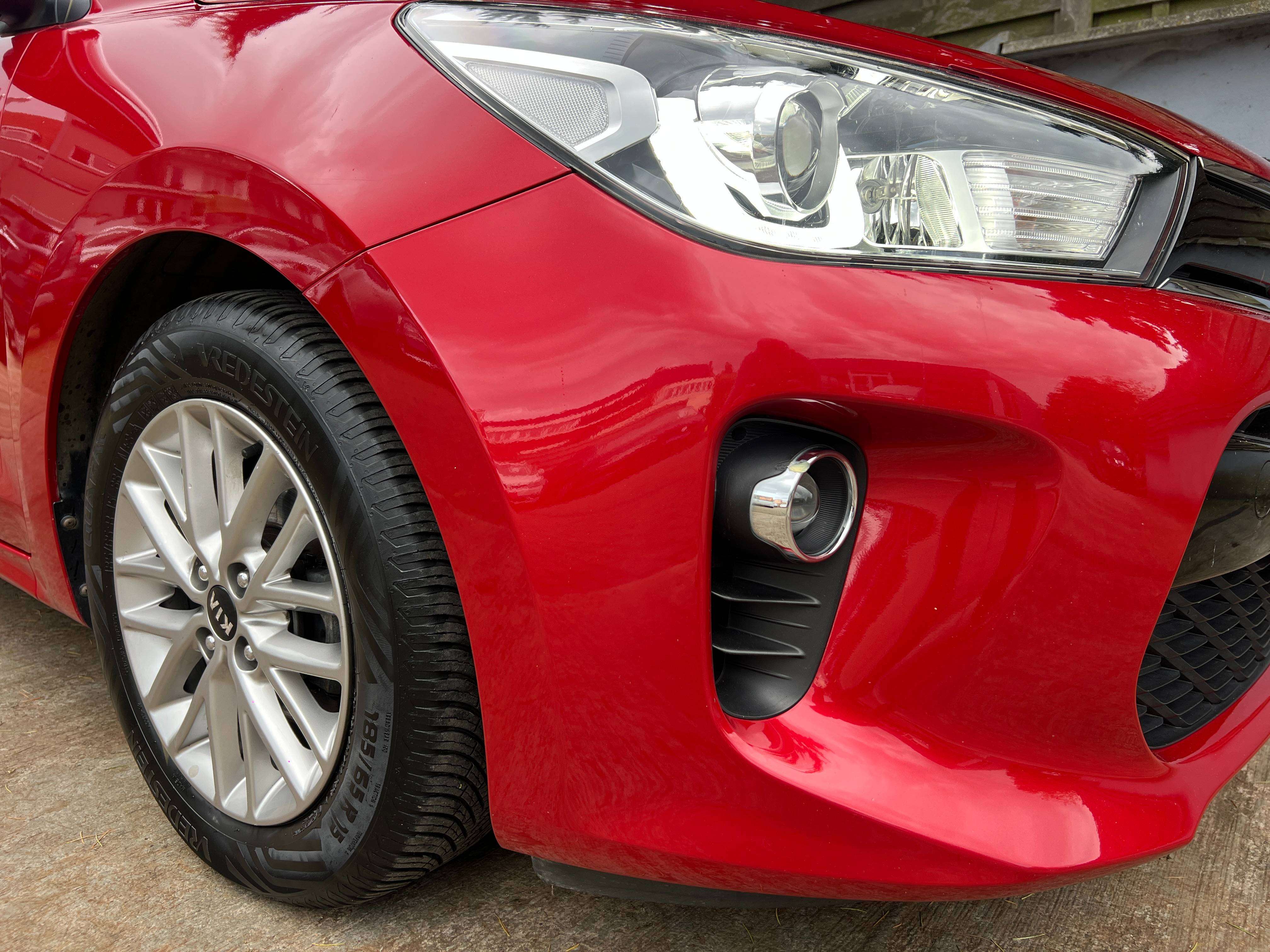 Kia Rio 1.4i Fusion Automatique ( cuir clim carPlay navig ect)