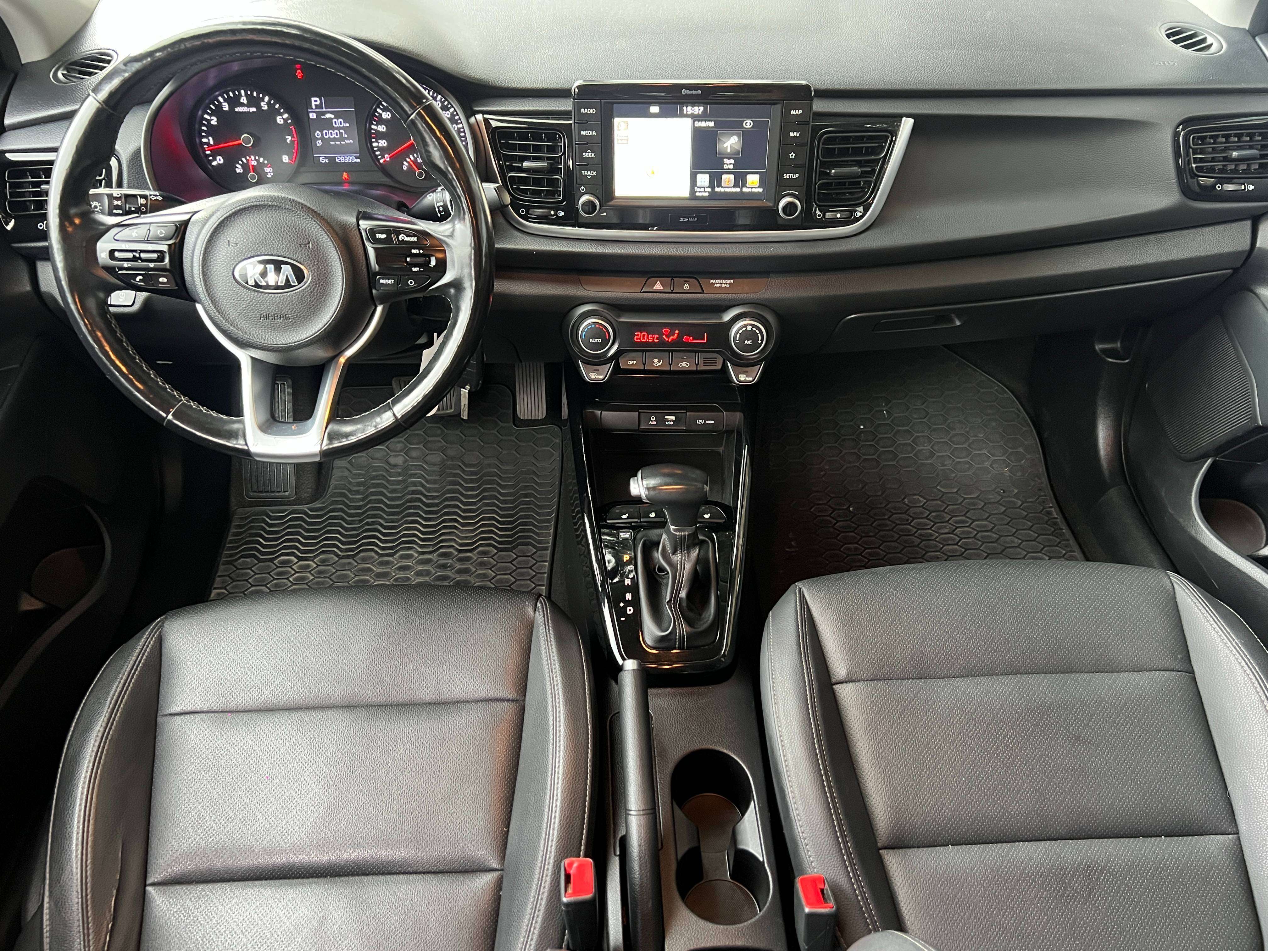 Kia Rio 1.4i Fusion Automatique ( cuir clim carPlay navig ect)