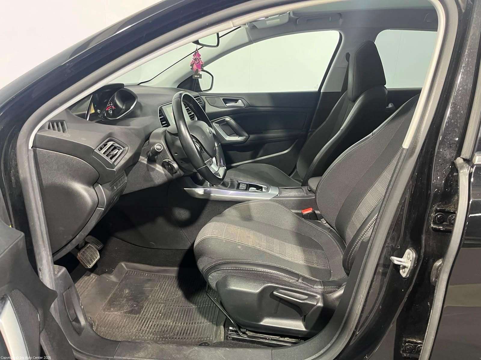 Peugeot 308 SW 1.6 BLUEHDI EAT6 | CARPLAY | KEYLESS