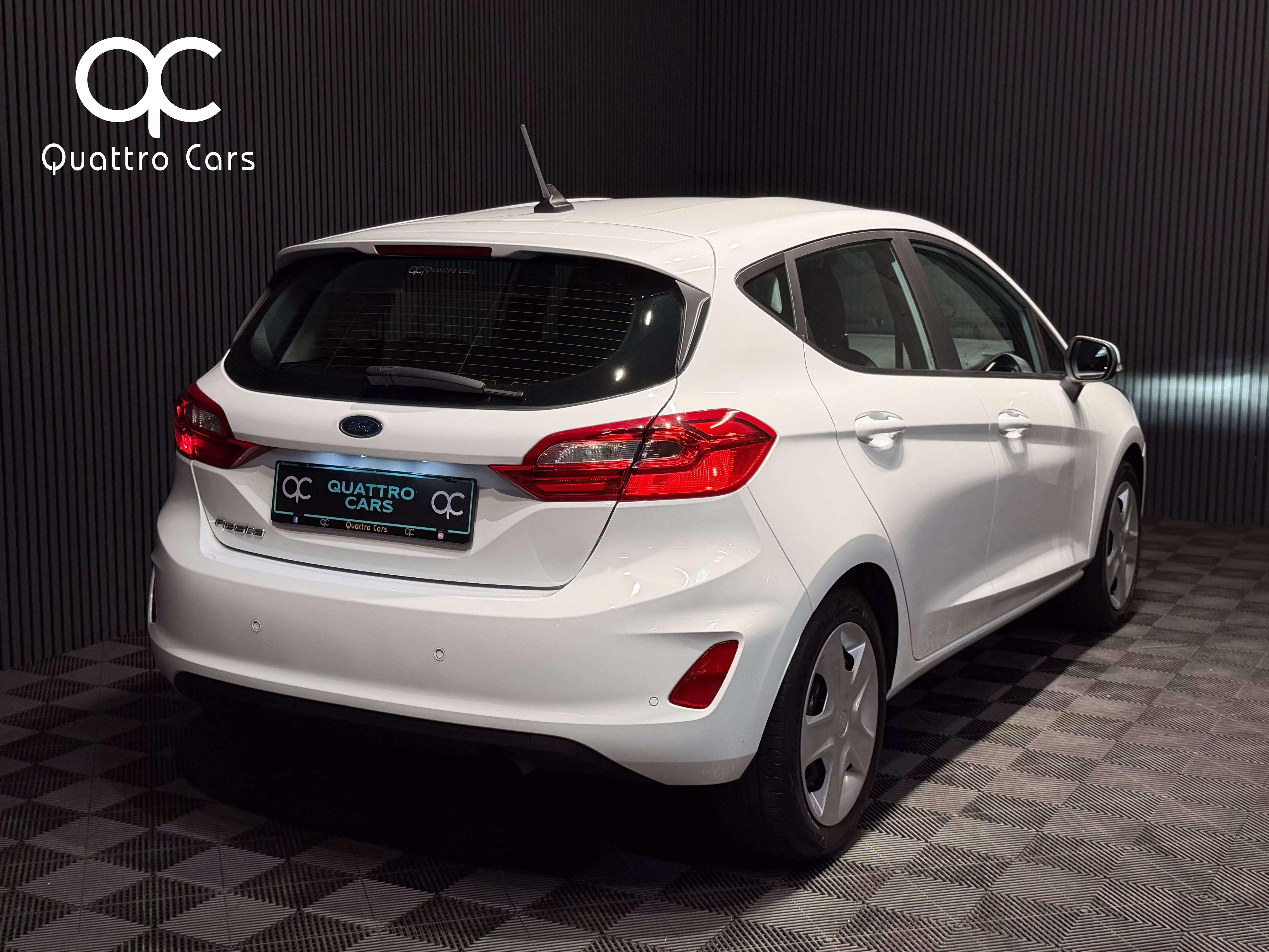 Ford Fiesta 1.1i / Car play / Bluetooth / Clim / 1ere Main
