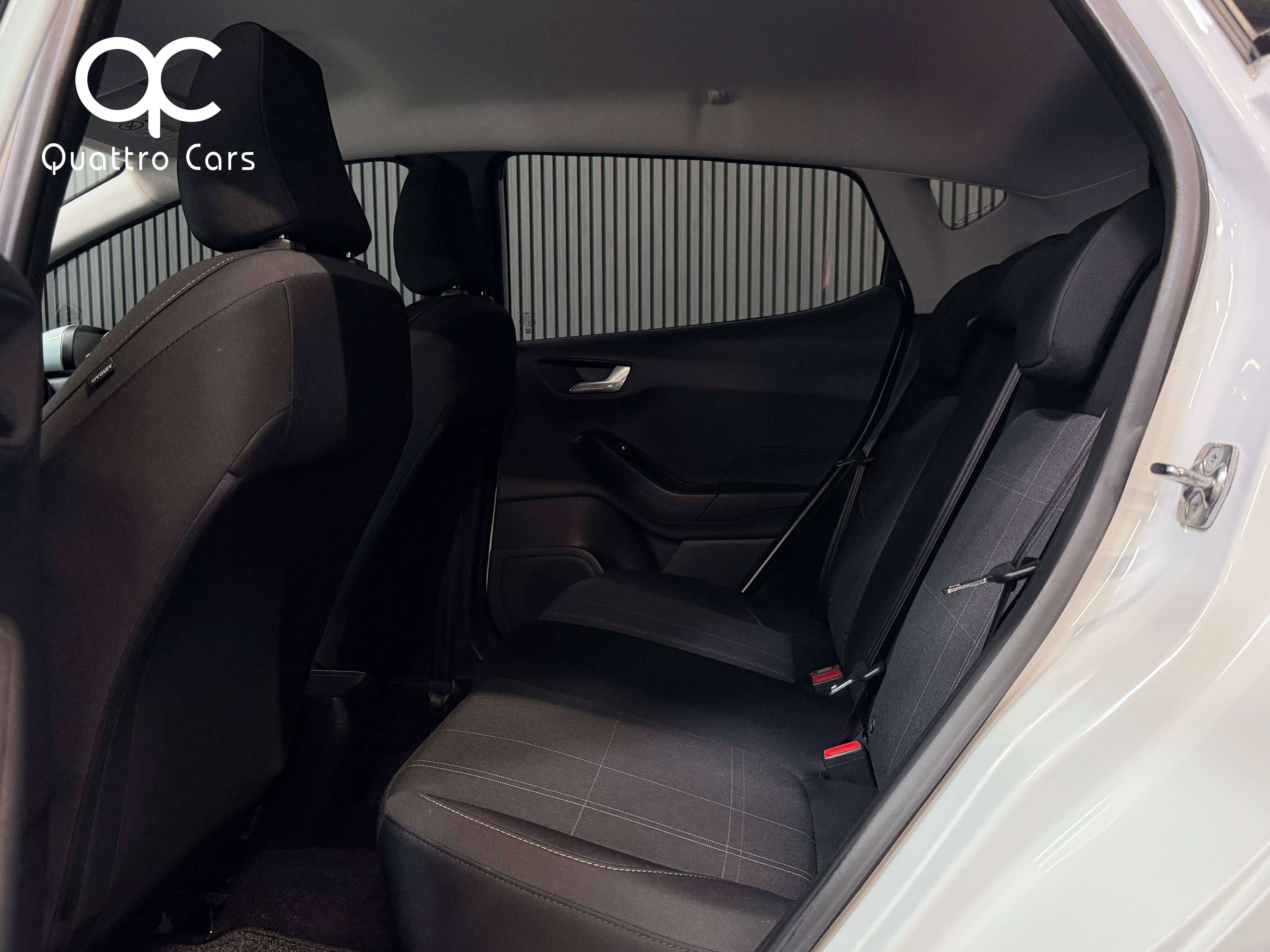 Ford Fiesta 1.1i / Car play / Bluetooth / Clim / 1ere Main