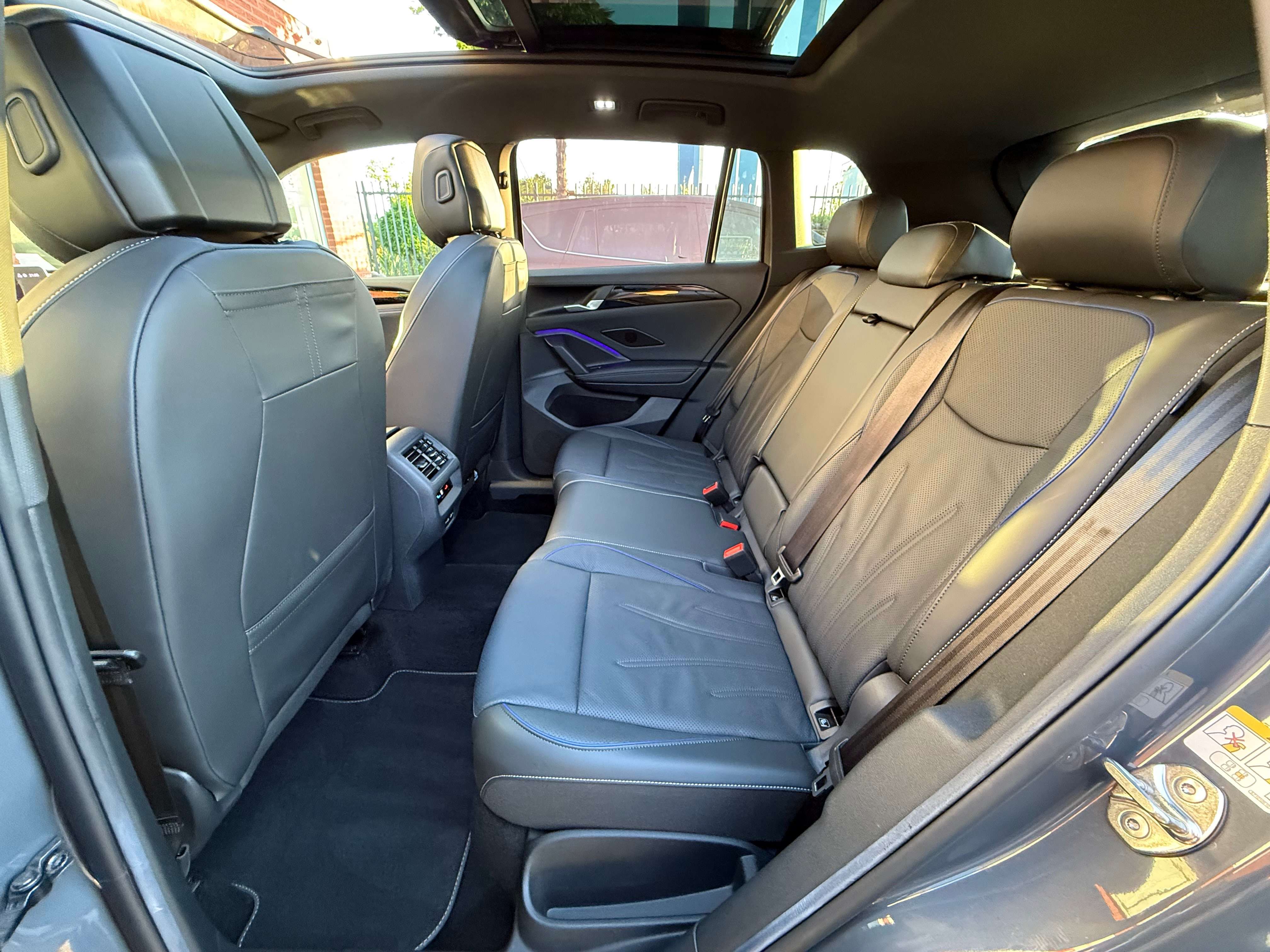 Volkswagen Tiguan R-LINE 4MOTION 2.0TDI 193PK |✅PANO DAK | HUD | LED