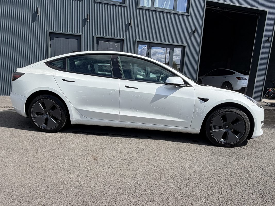 Tesla Model 3 DUAL MOTOR AWD GRANDE AUTONOMIE