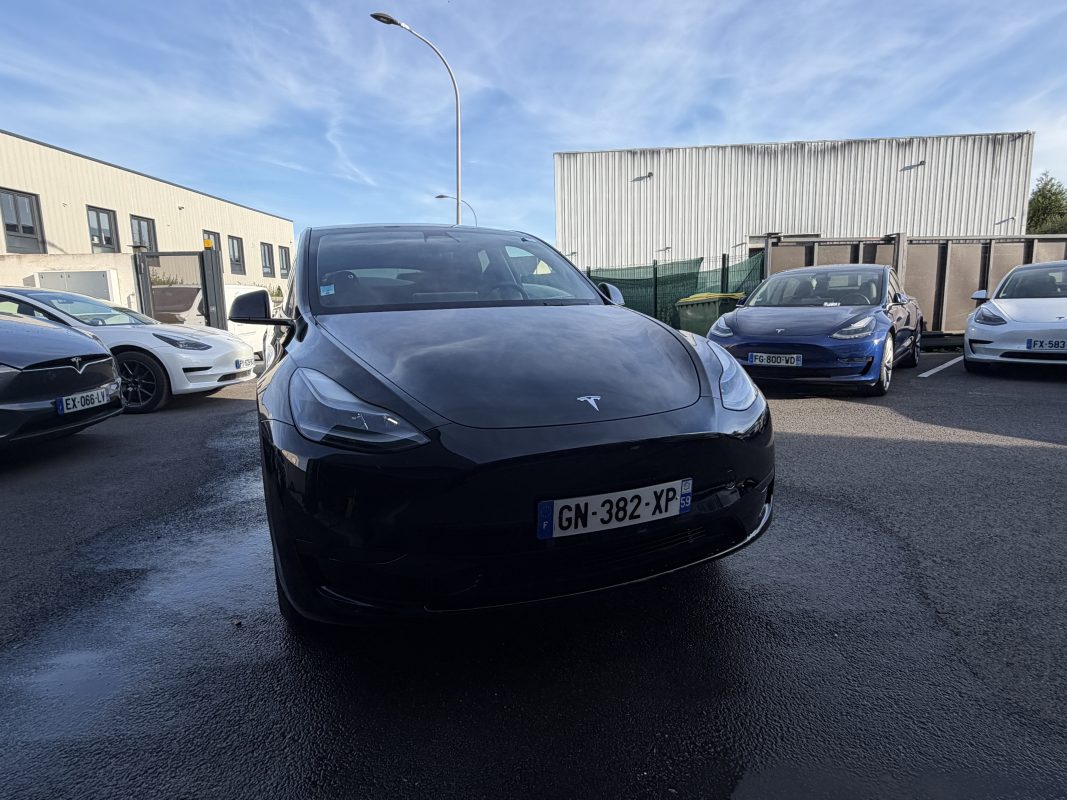Tesla Model Y STANDARD RWD