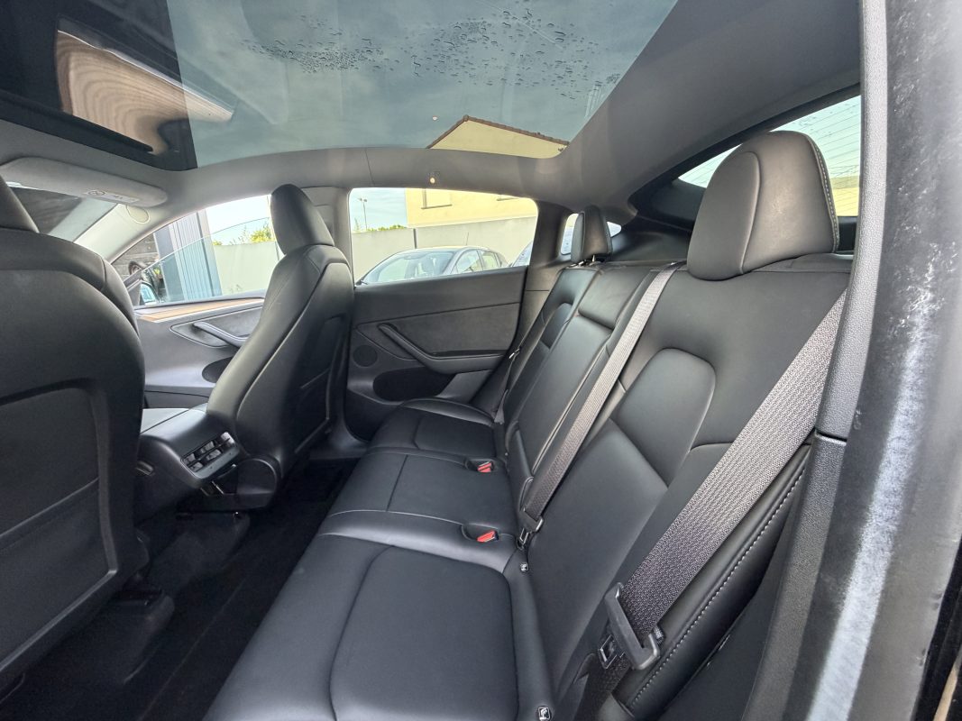 Tesla Model Y STANDARD RWD