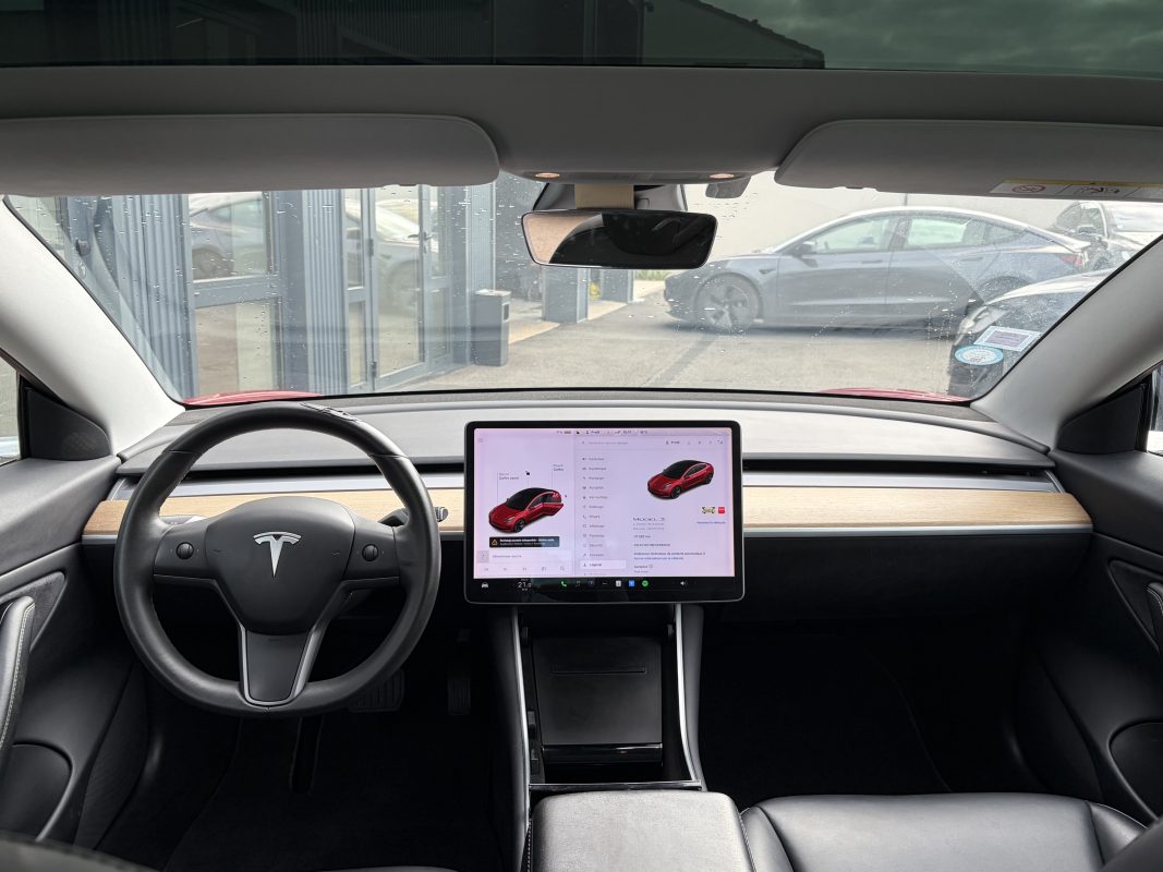 Tesla Model 3 Long-Range Dual Motor AWD