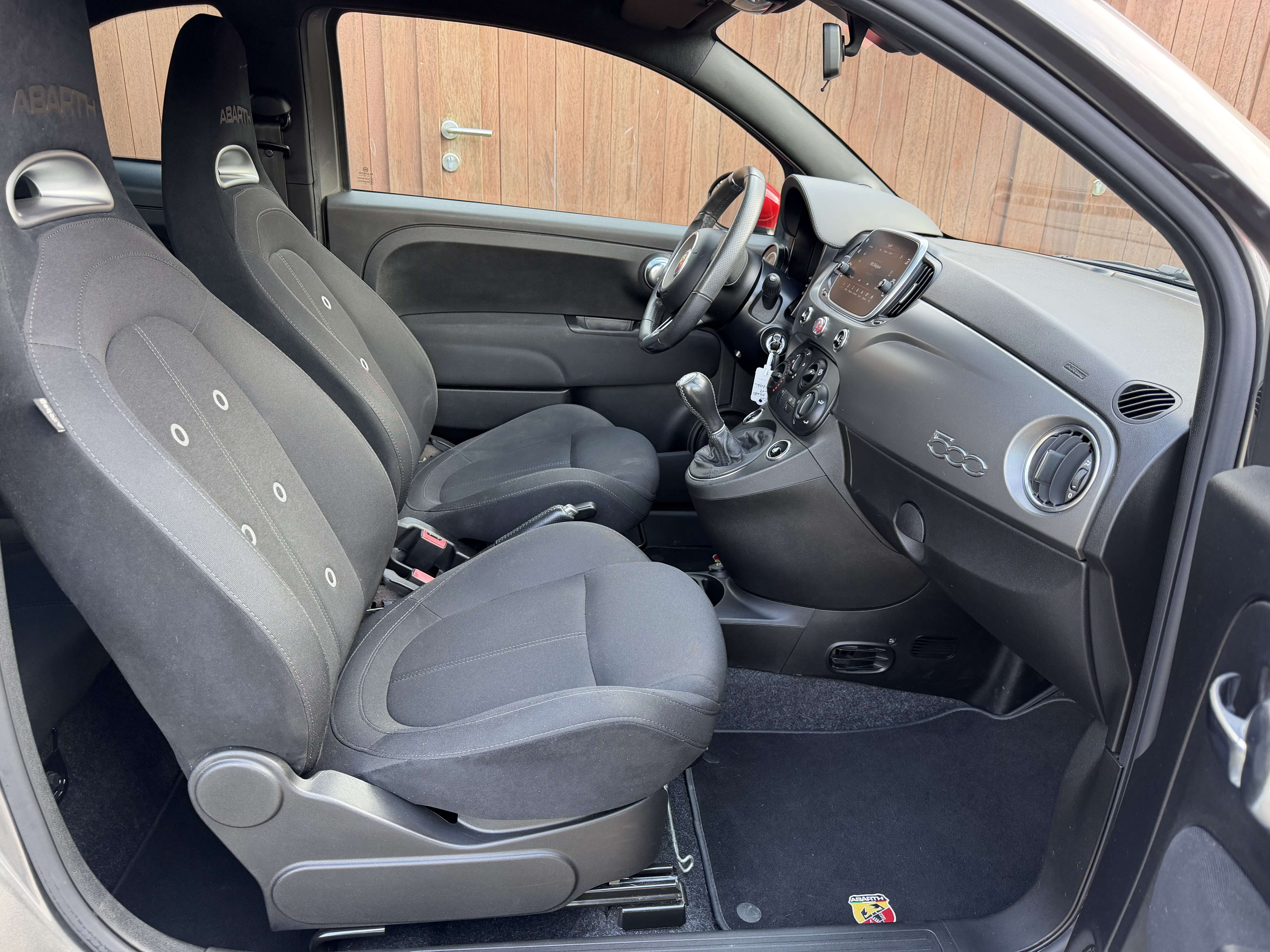 Abarth 595 1.4 T-Jet Pista *CARPLAY*AIRCO*GARANTIE*
