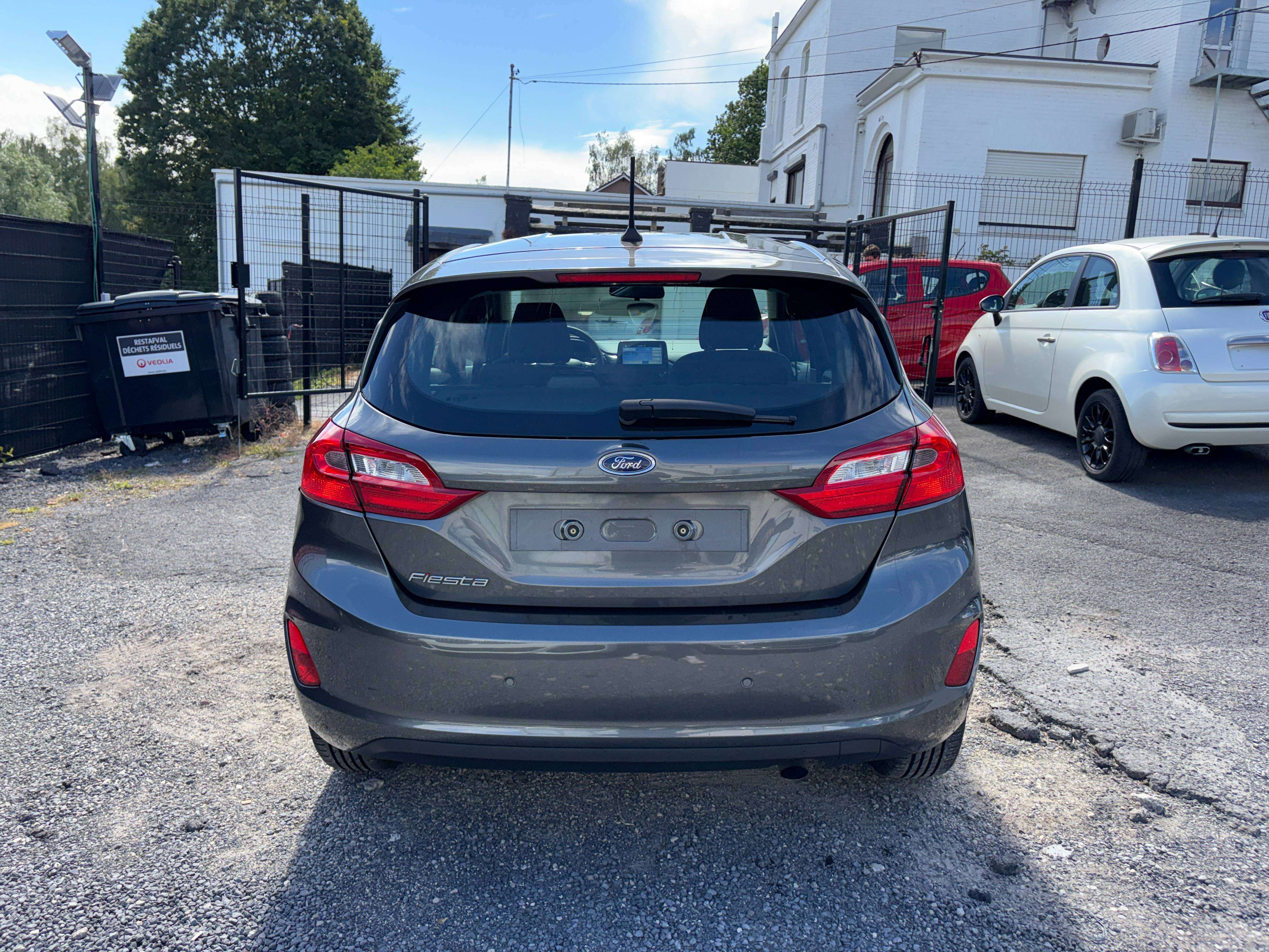 Ford Fiesta 1.1i Business Class - EU6 - GARANTIE 1AN -