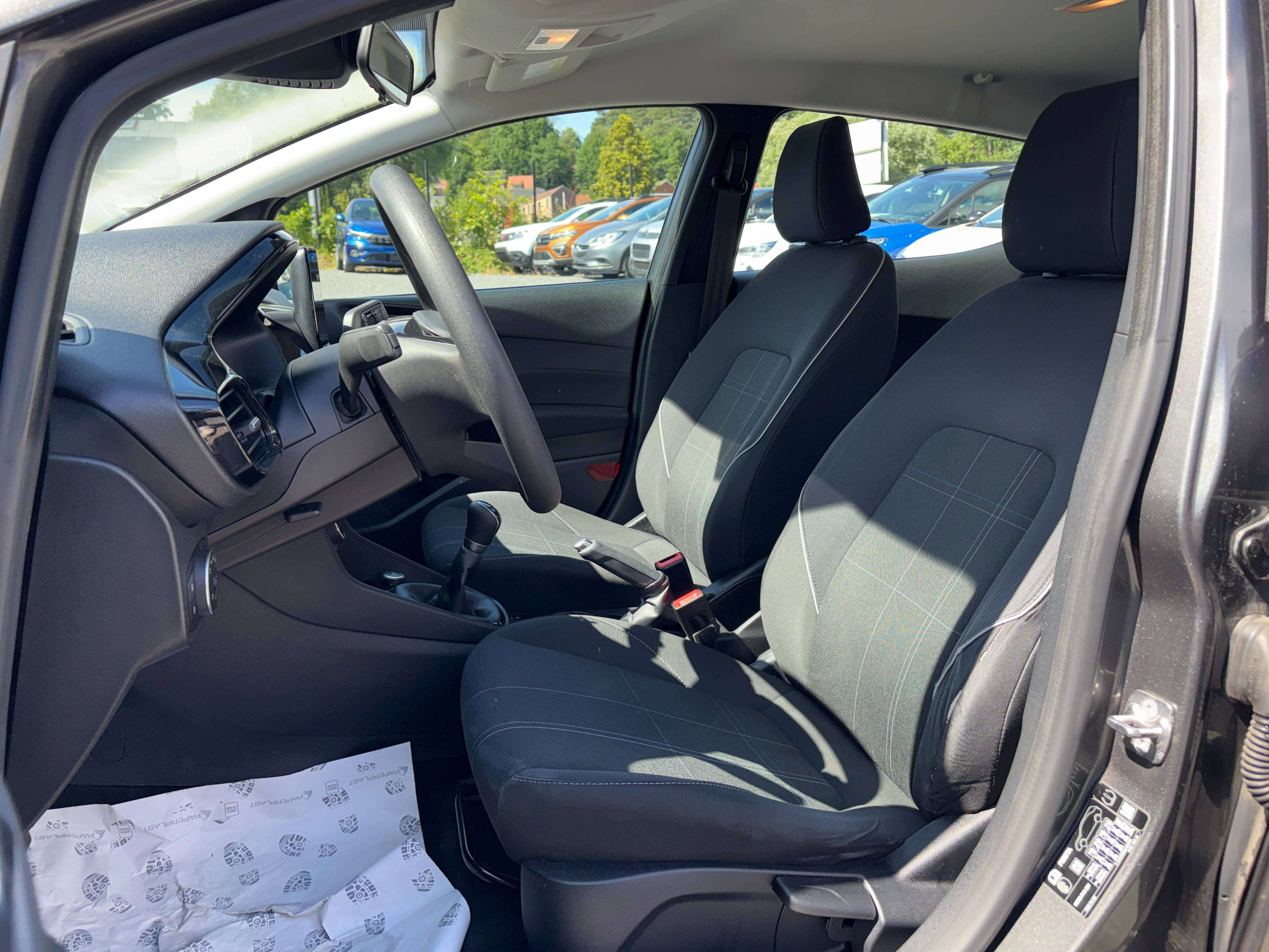 Ford Fiesta 1.1i Business Class - EU6 - GARANTIE 1AN -