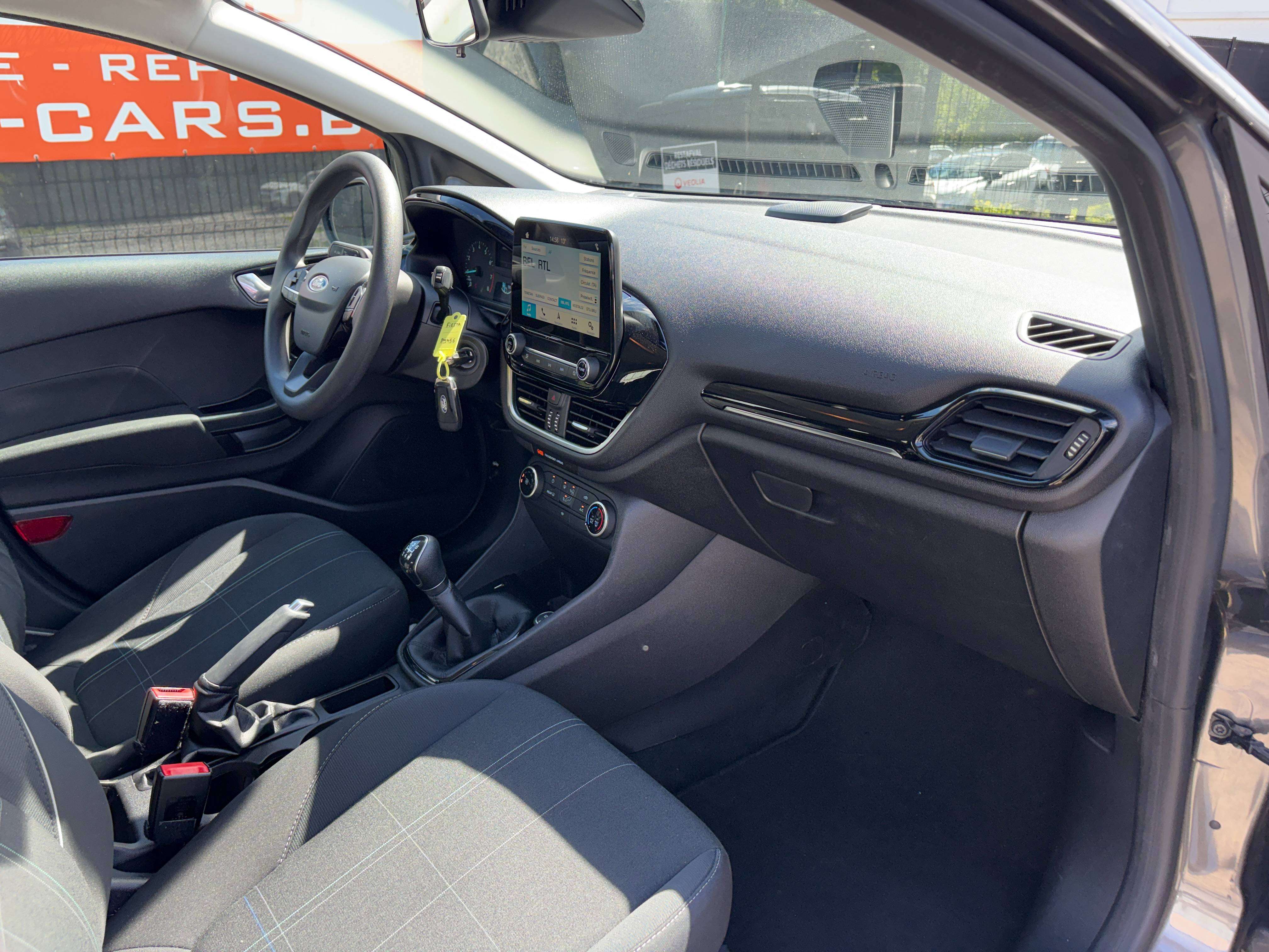 Ford Fiesta 1.1i Business Class - EU6 - GARANTIE 1AN -