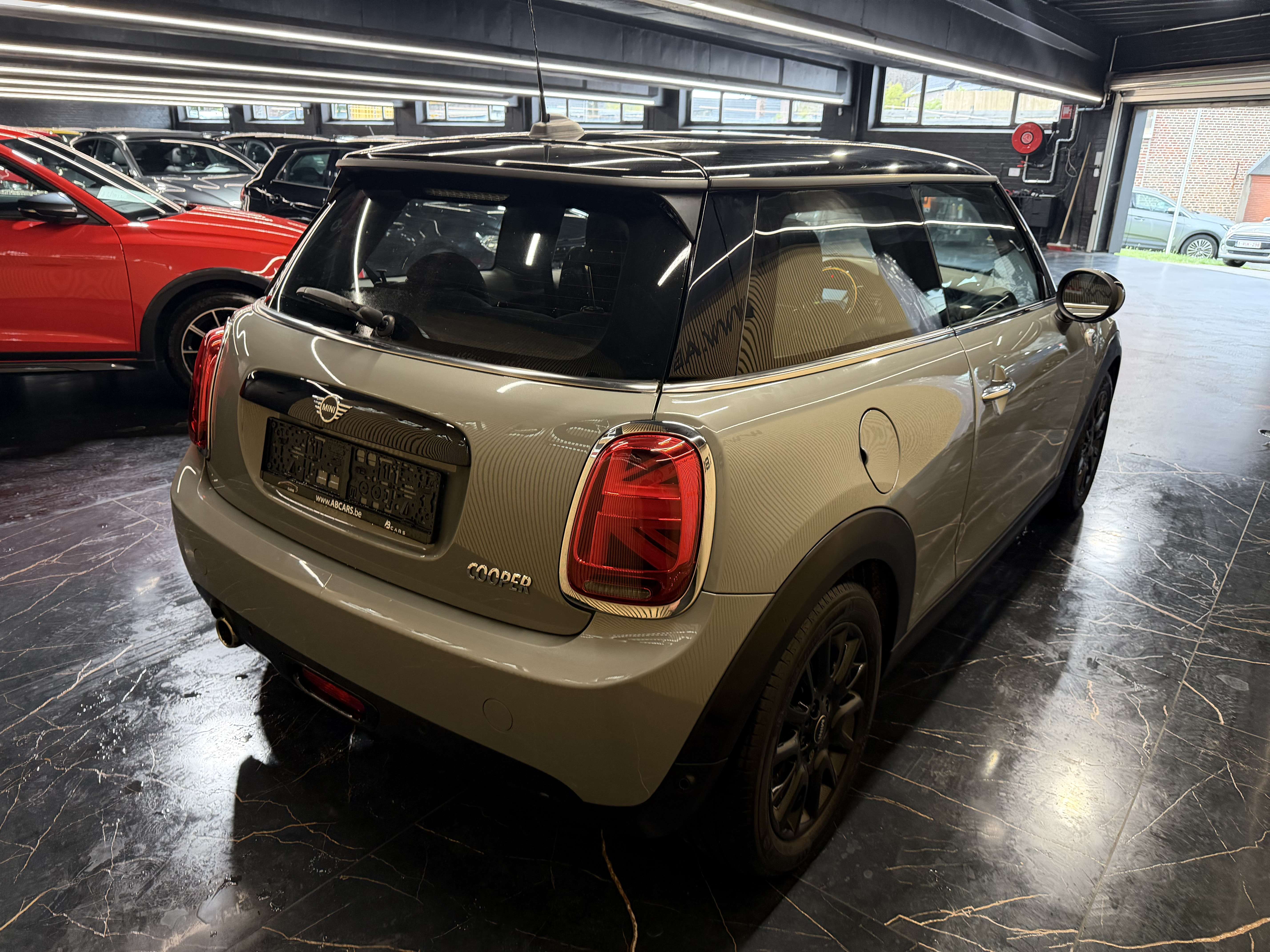 MINI Cooper 1.5i * GARANTIE 12 MOIS * 1ER PROP *