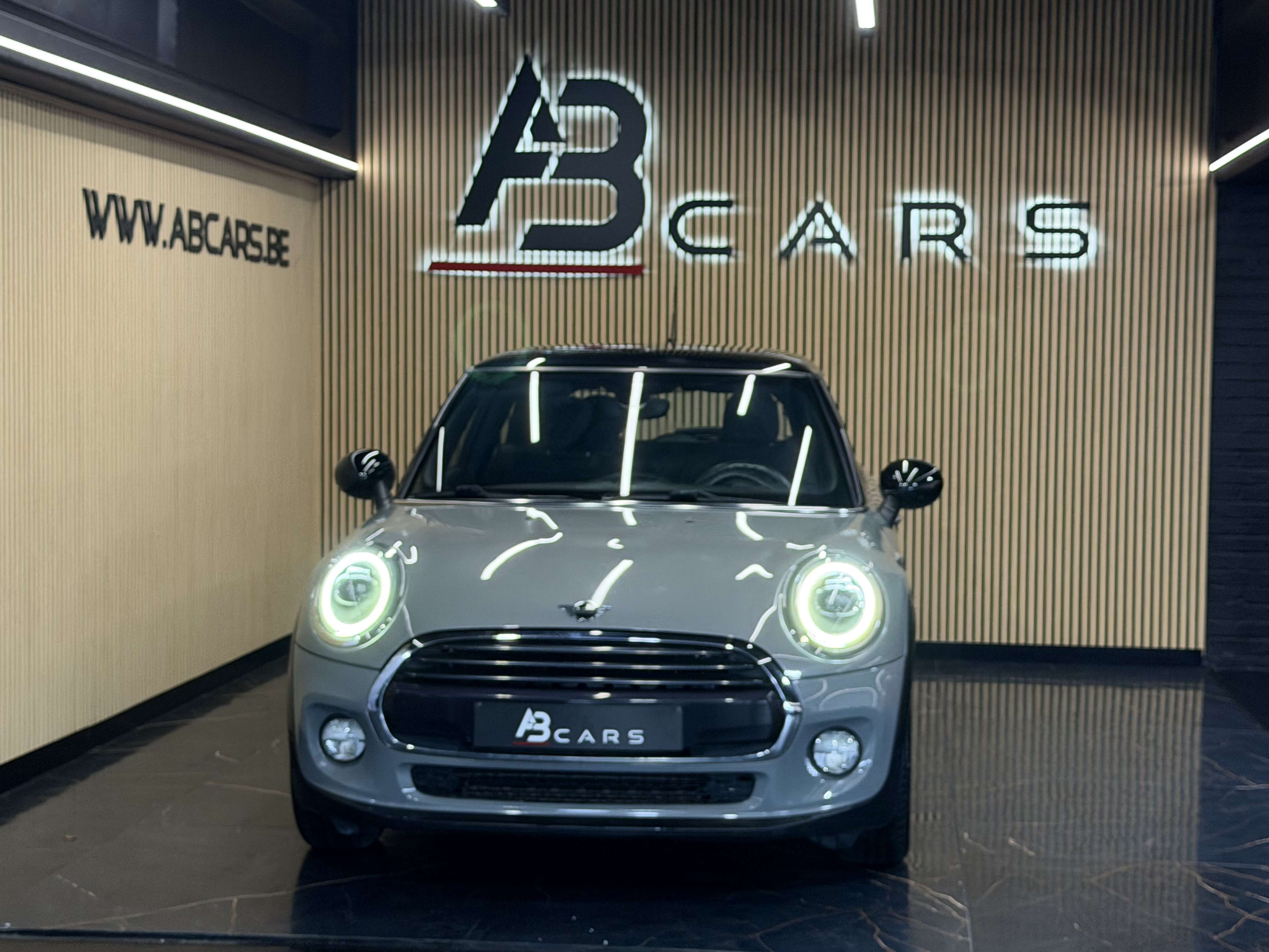 MINI Cooper 1.5i * GARANTIE 12 MOIS * 1ER PROP *