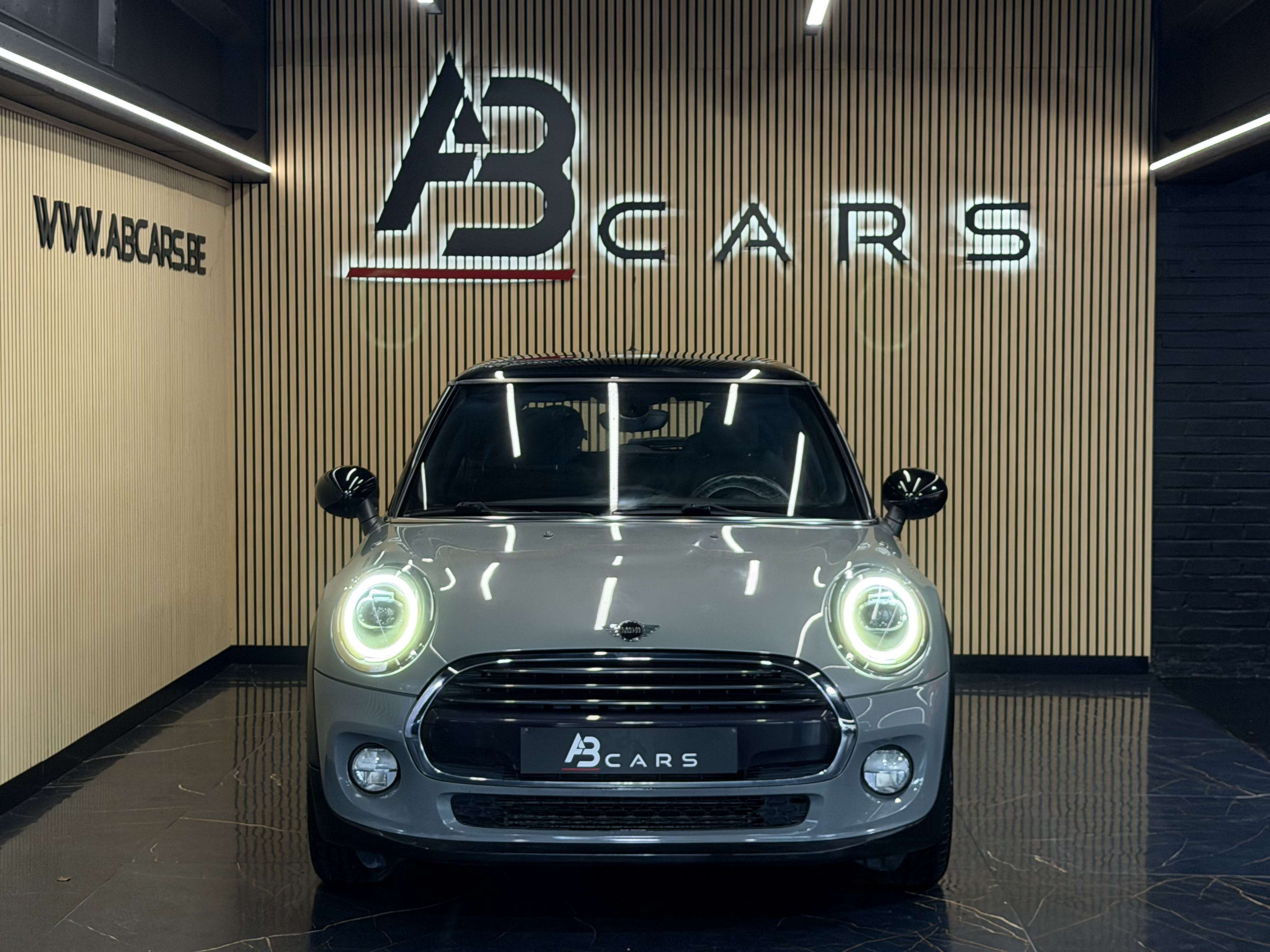 MINI Cooper 1.5i * GARANTIE 12 MOIS * 1ER PROP *