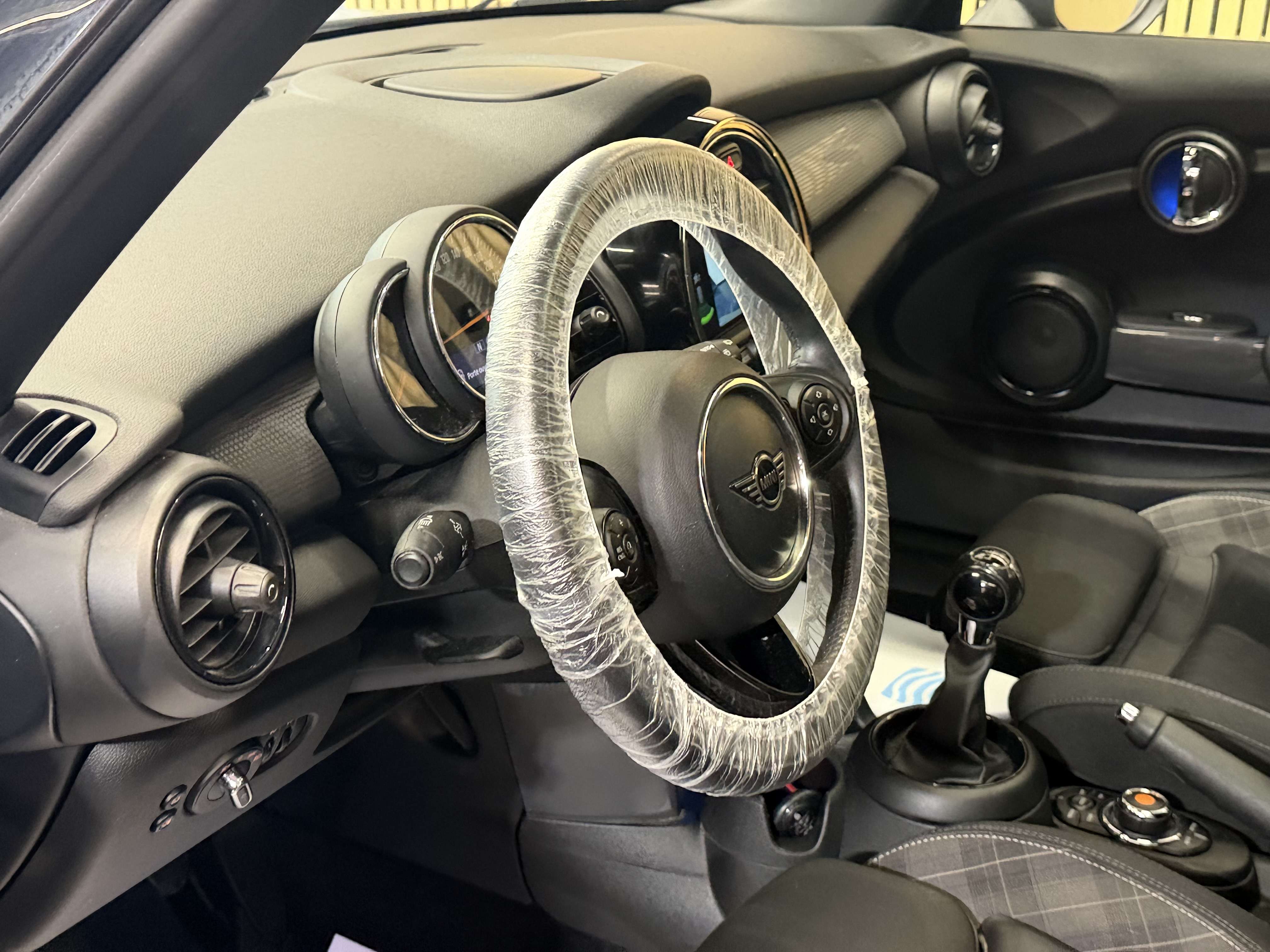 MINI Cooper 1.5i * GARANTIE 12 MOIS * 1ER PROP *