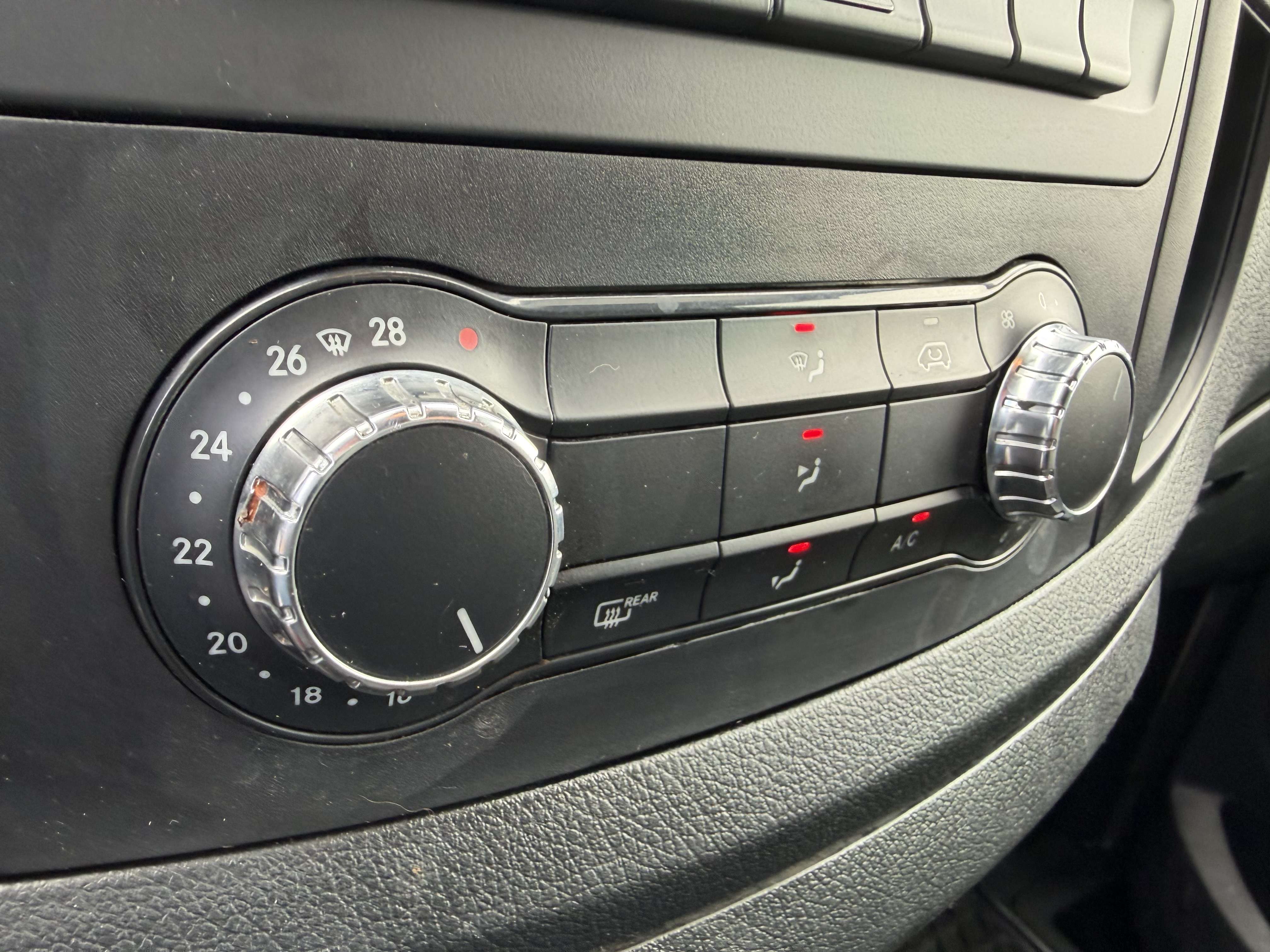 Mercedes-Benz Vito Automatique - Utilitaire - 3 Places - Euro 6b