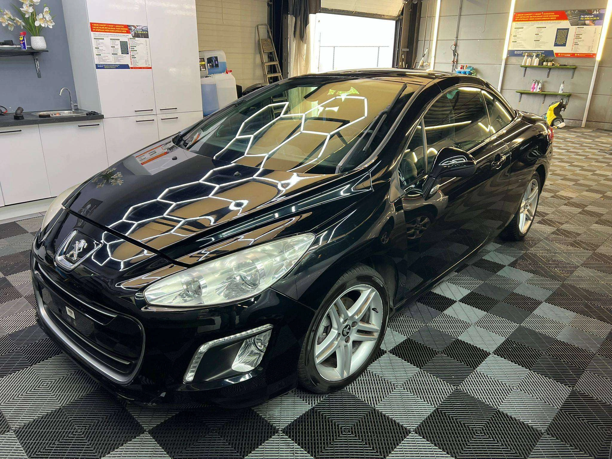 Peugeot 308 benzine bj2013 manueel eur5 92801km