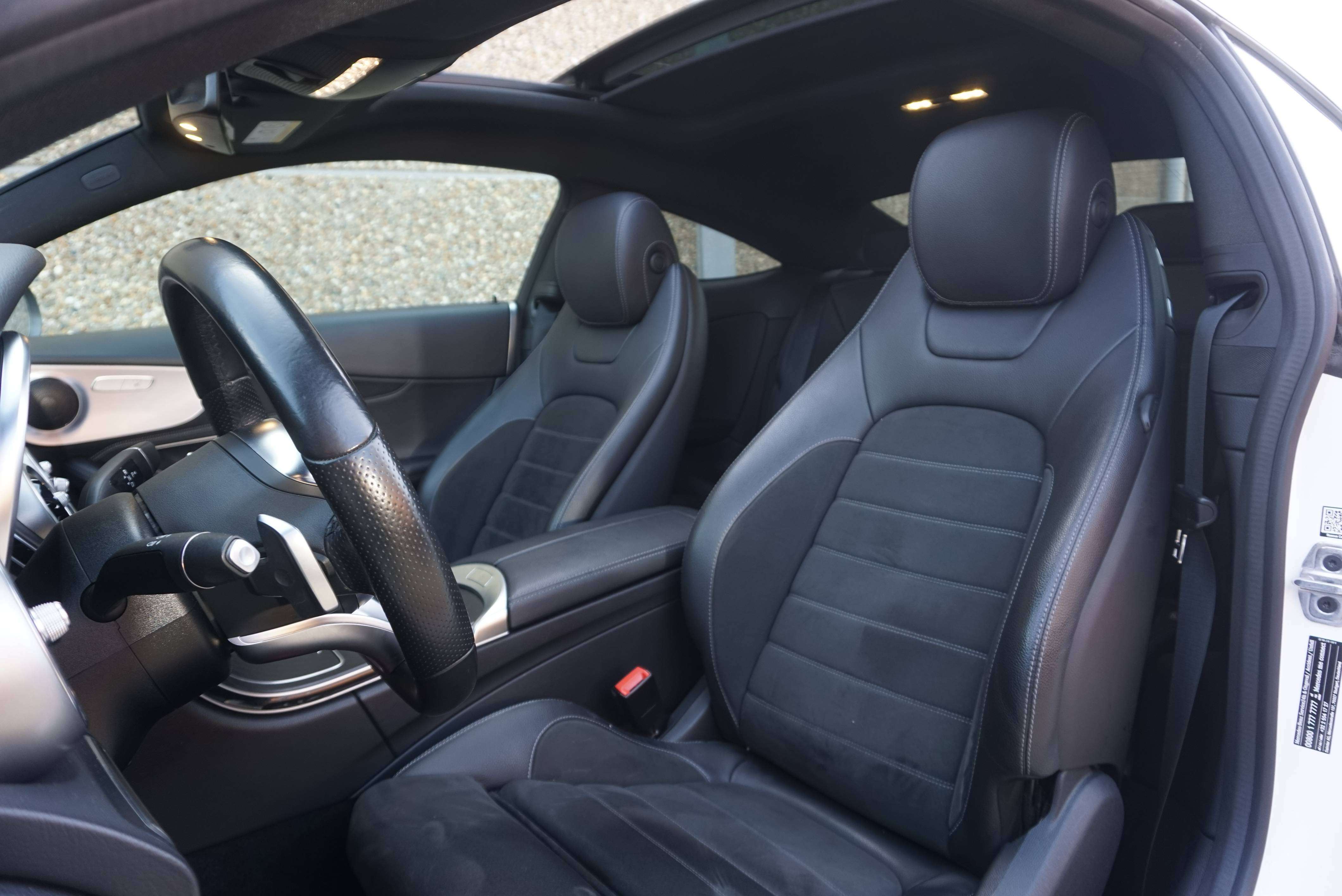 Mercedes-Benz C 200 Coupe PACK AMG / CAMERA / AUTO 9G-Tronic / PANO / CARPLAY / FULL LED