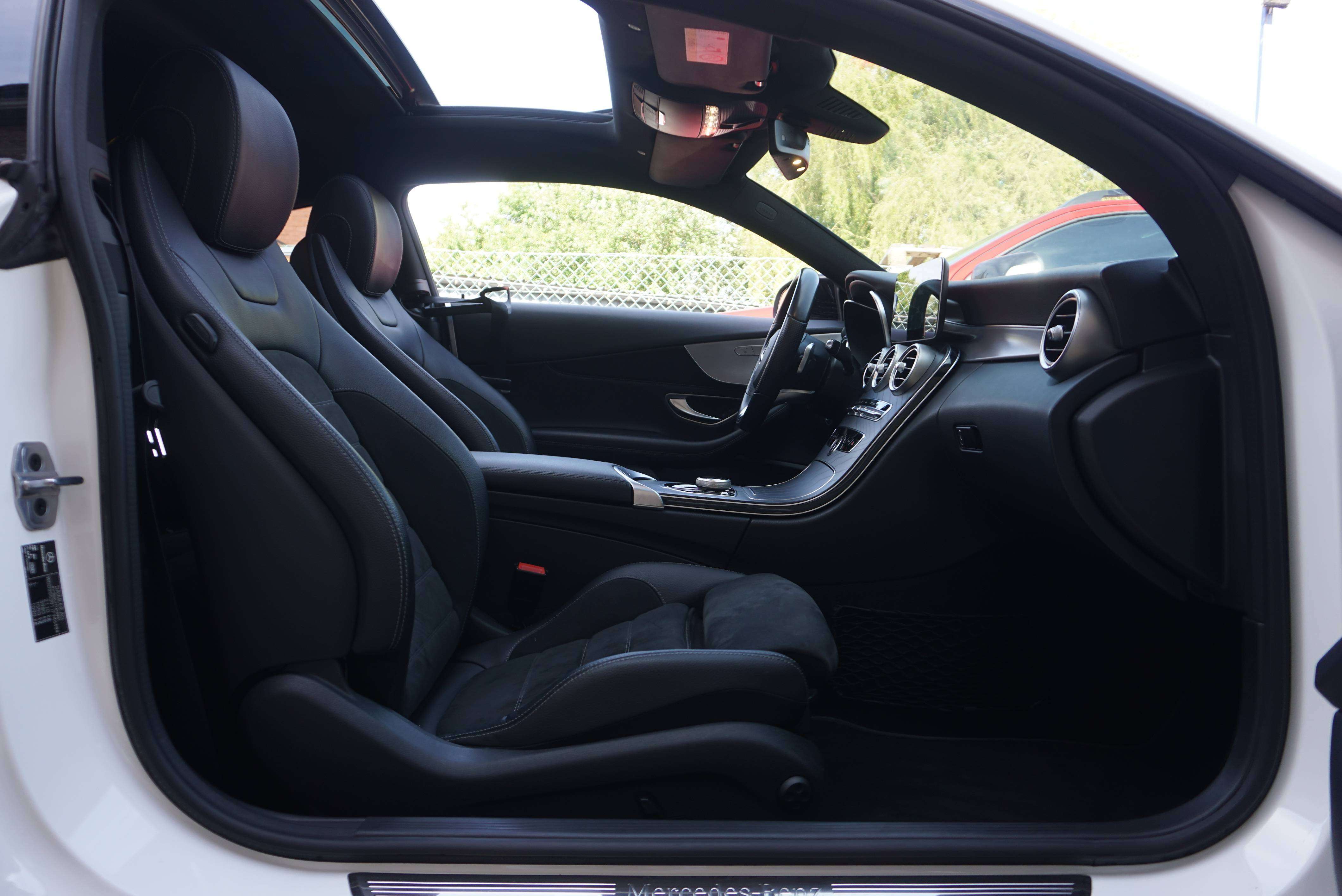 Mercedes-Benz C 200 Coupe PACK AMG / CAMERA / AUTO 9G-Tronic / PANO / CARPLAY / FULL LED