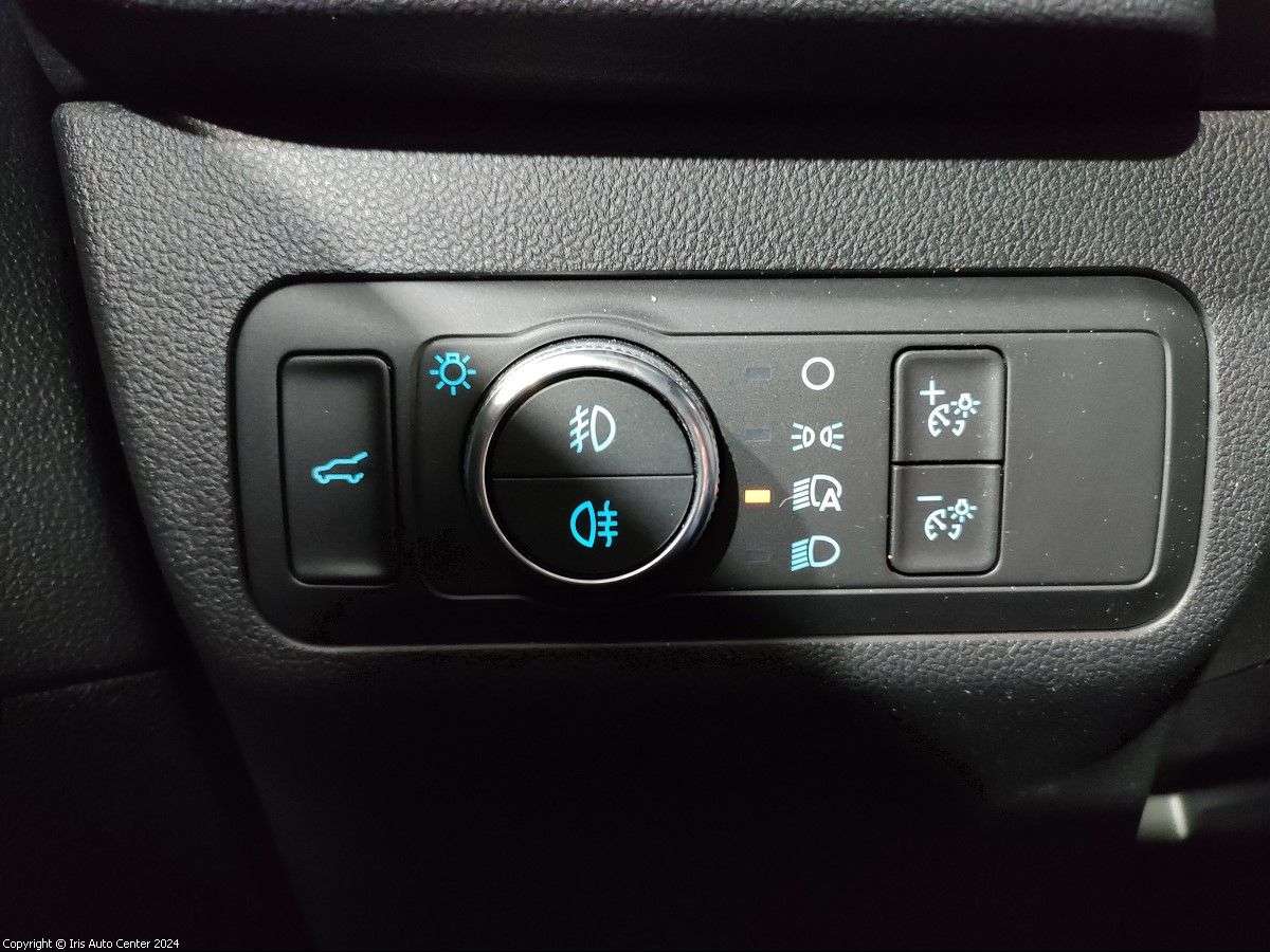 Ford Kuga 1.5 |  ST LINE  | NETTO: 17347€ | CAM. DE RECUL