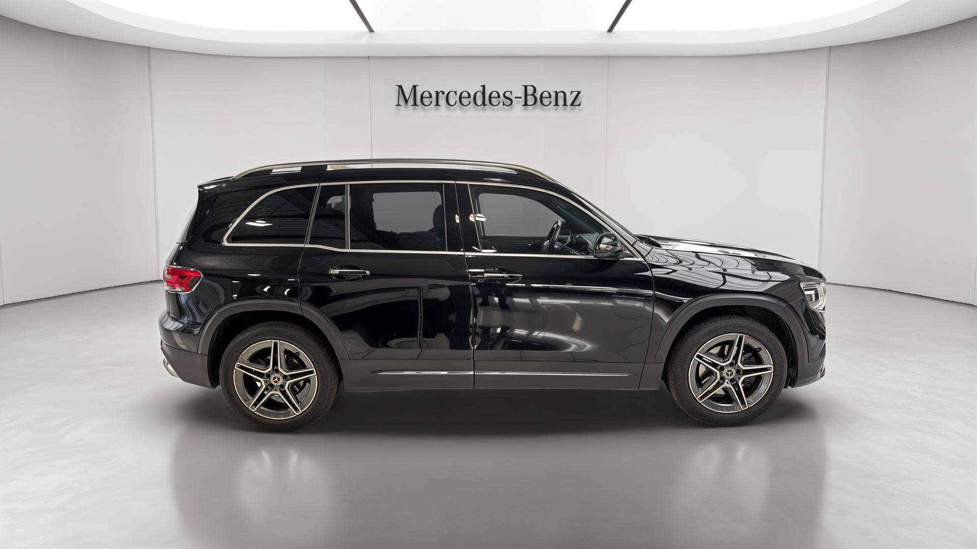 Mercedes-Benz GLB 180 GLB d AMG Line