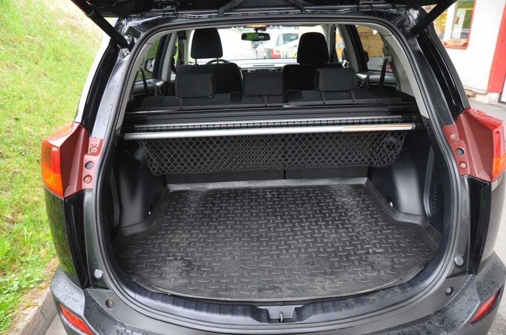 Toyota Rav 4 III (3) 150 D-CAT FAP LIFE BVA6 4WD