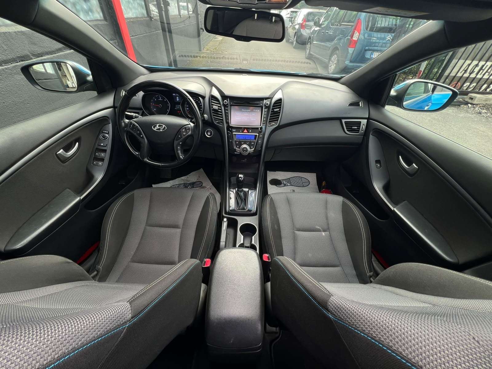Hyundai i30 i30 1.6 CRDi DCT ISG GARANTI ECRAN CAM PANO