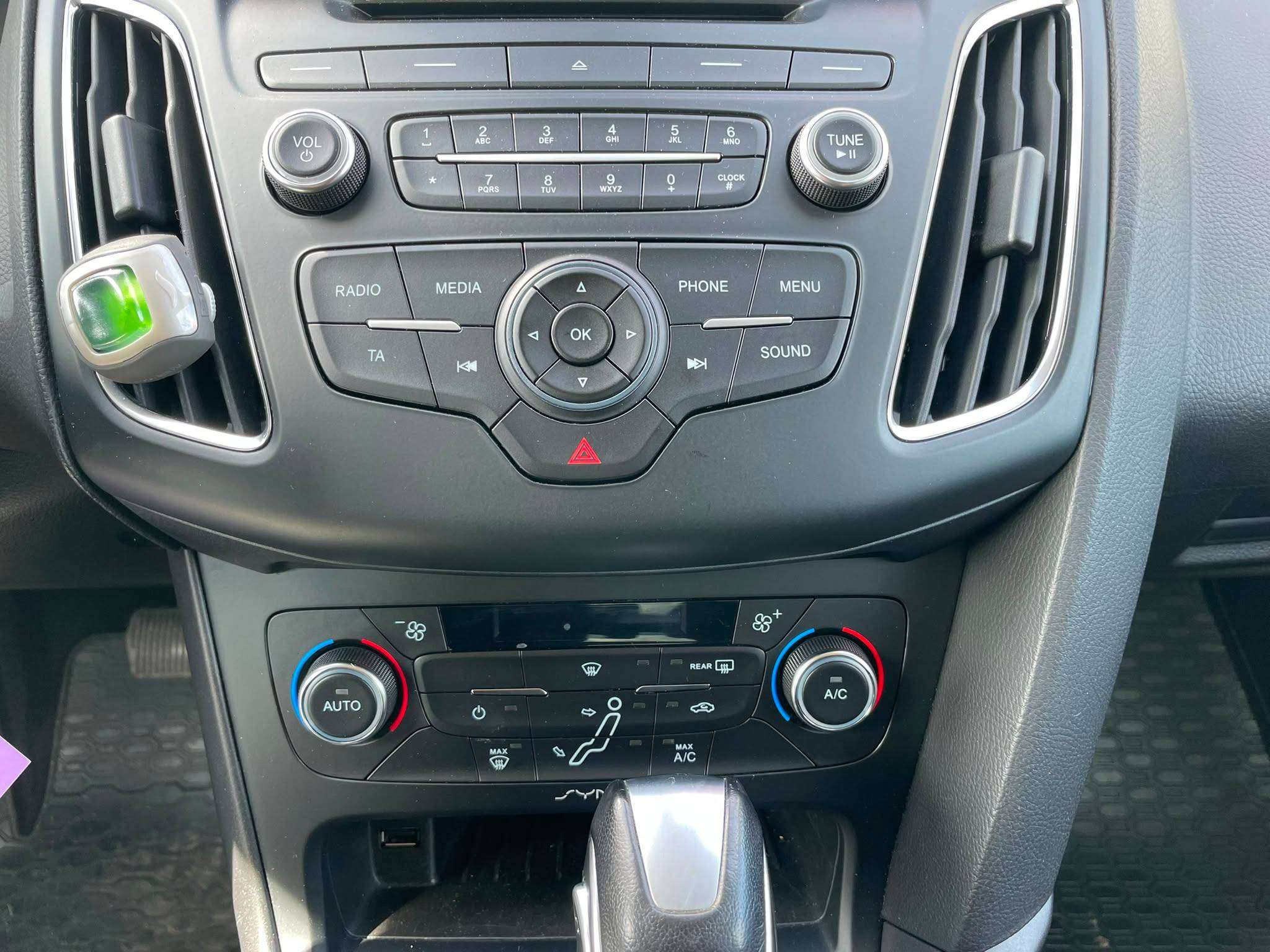 Ford Focus Focus 1.6i Ti-VCT Champions Edition Powershift/Gps