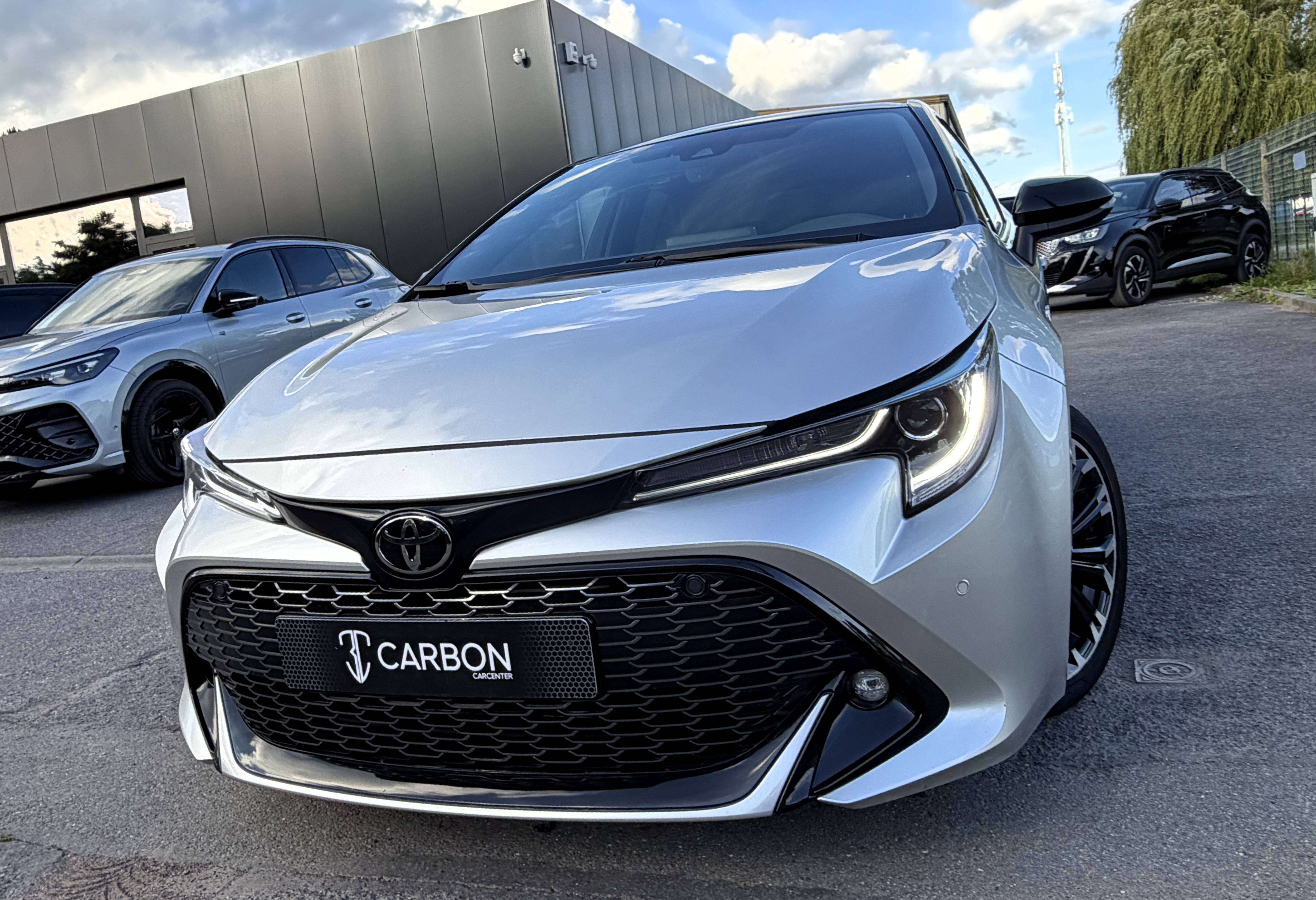 Toyota Corolla Hybrid 1.8 GR Sport e-CVT LED/CAMERA/NAVI/KEYLESS/PARK ASSIST