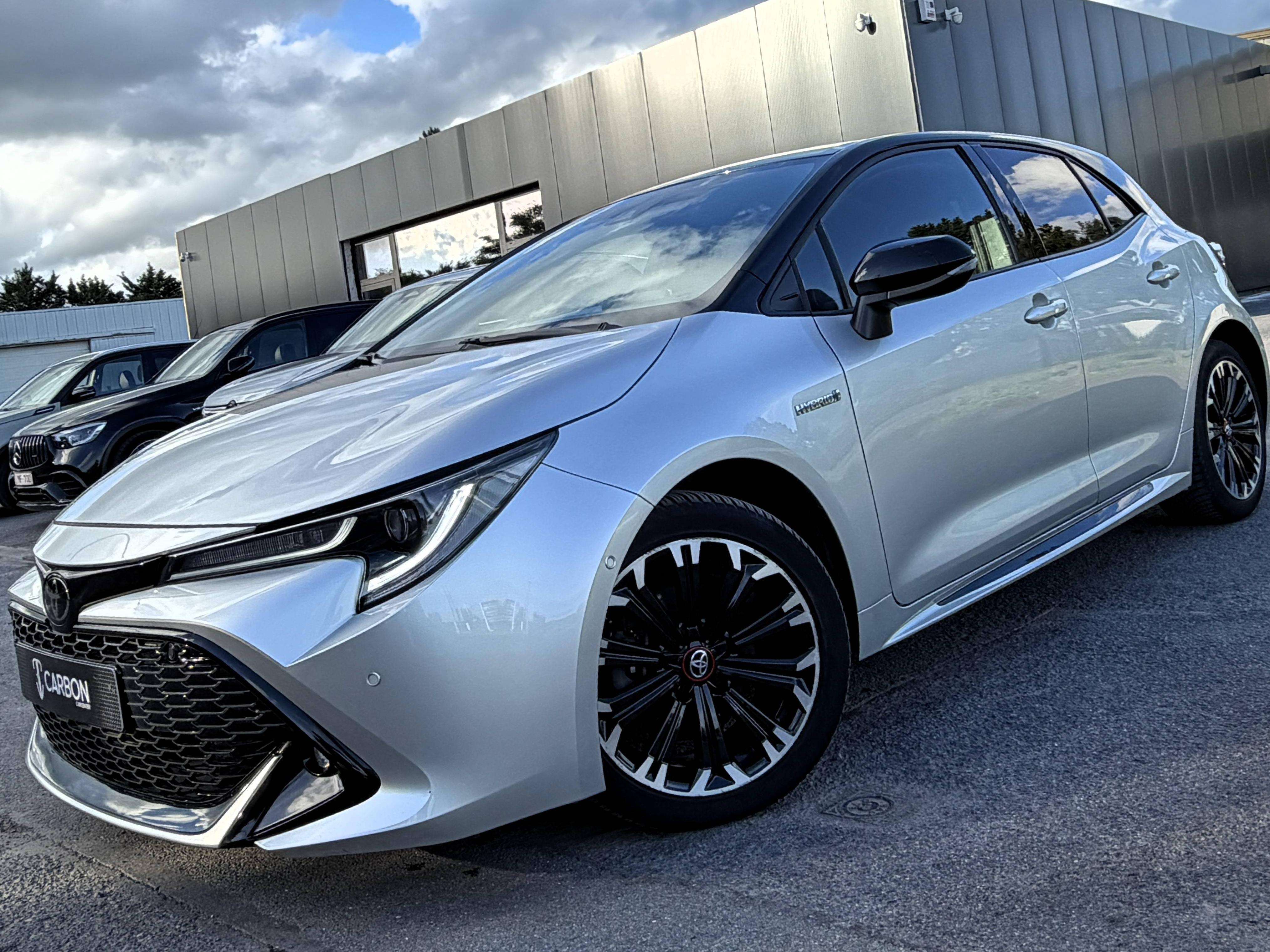 Toyota Corolla Hybrid 1.8 GR Sport e-CVT LED/CAMERA/NAVI/KEYLESS/PARK ASSIST