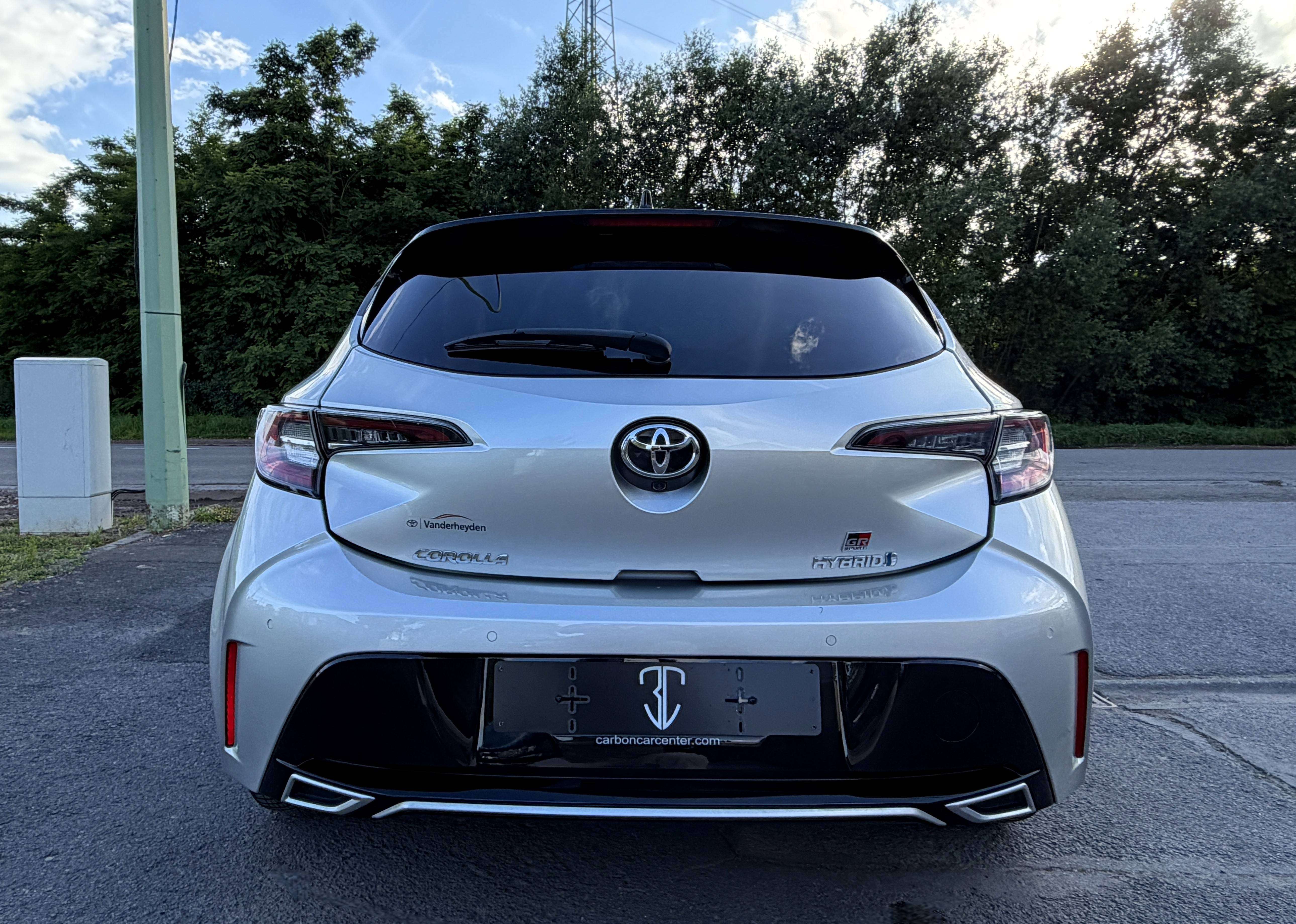 Toyota Corolla Hybrid 1.8 GR Sport e-CVT LED/CAMERA/NAVI/KEYLESS/PARK ASSIST