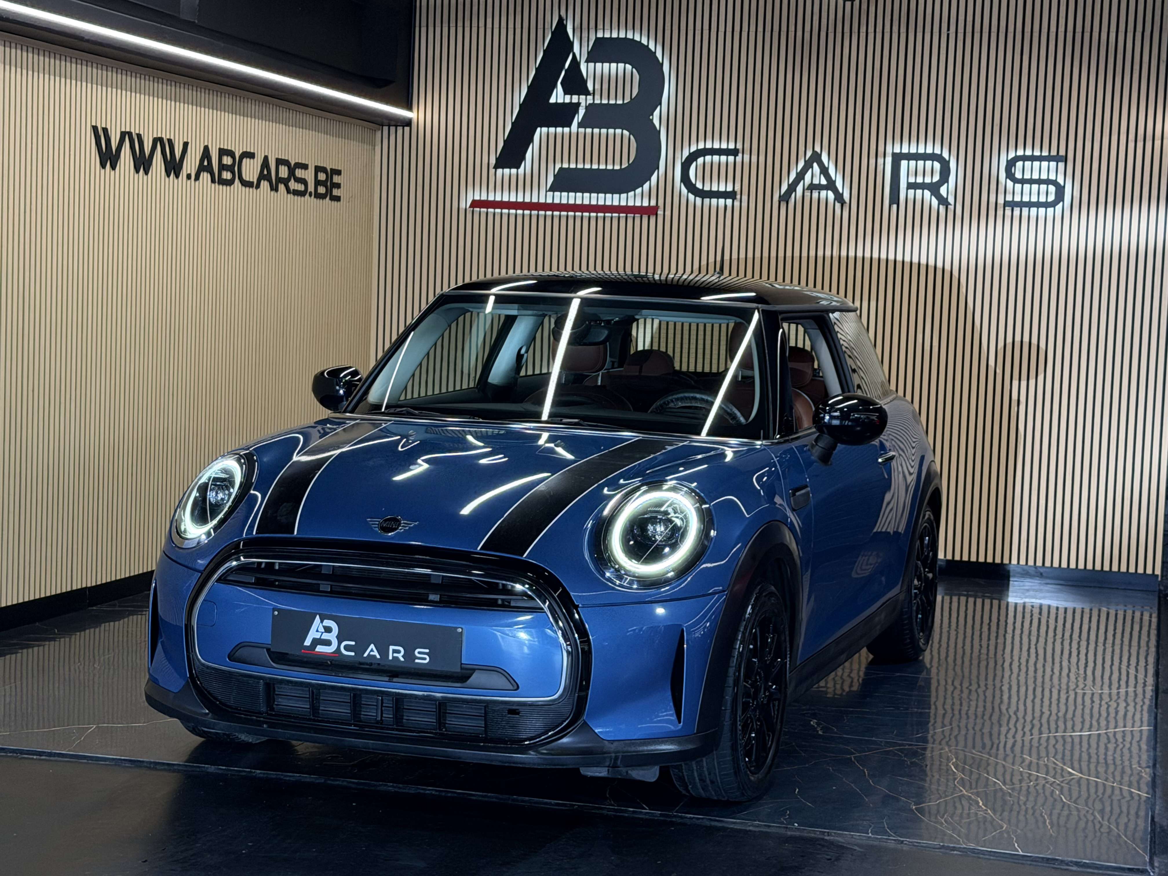 MINI Cooper 1.5i * BOITE AUTO * GARANTIE 12 MOIS * FACE LIFT * 1ER PROP *
