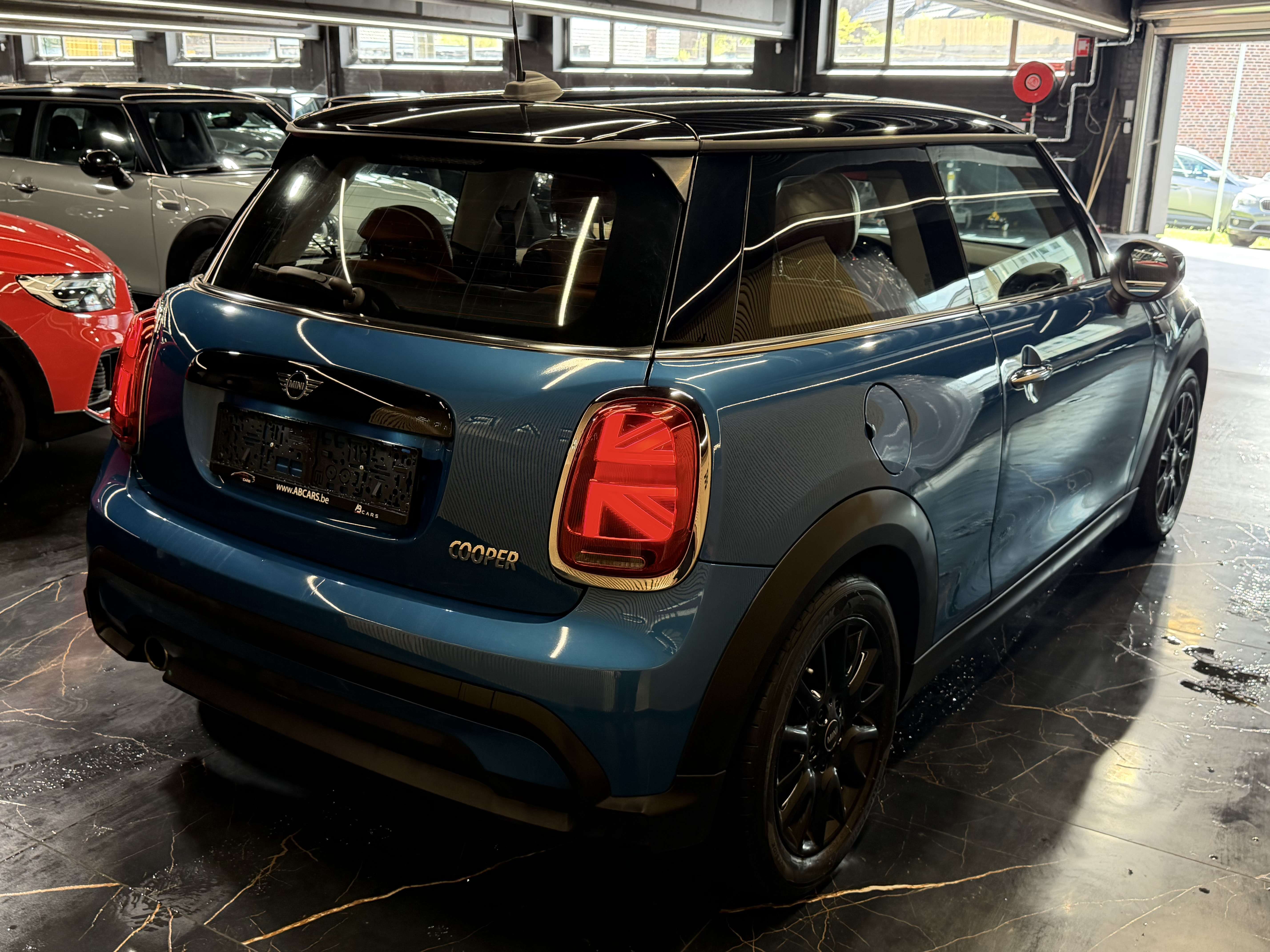 MINI Cooper 1.5i * BOITE AUTO * GARANTIE 12 MOIS * FACE LIFT * 1ER PROP *
