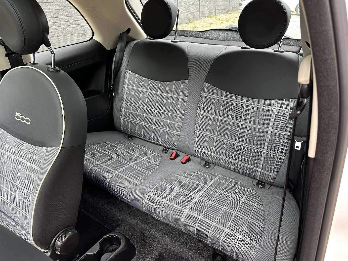 Fiat 500 1.2i Lounge SENSOR/CARPLAY/PANORAMIQUE/GPS/CLIM