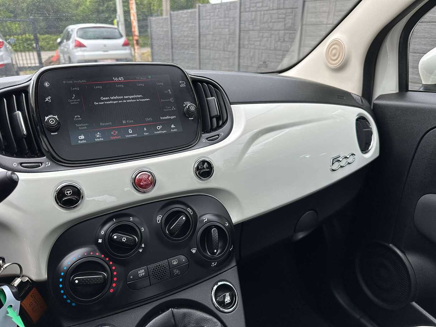 Fiat 500 1.2i Lounge SENSOR/CARPLAY/PANORAMIQUE/GPS/CLIM
