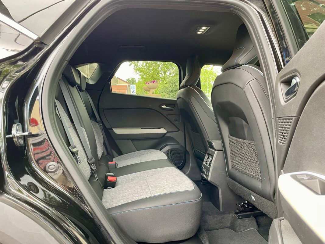 Renault Captur 1.6 E-TECH PLUG-IN 160 INTENS