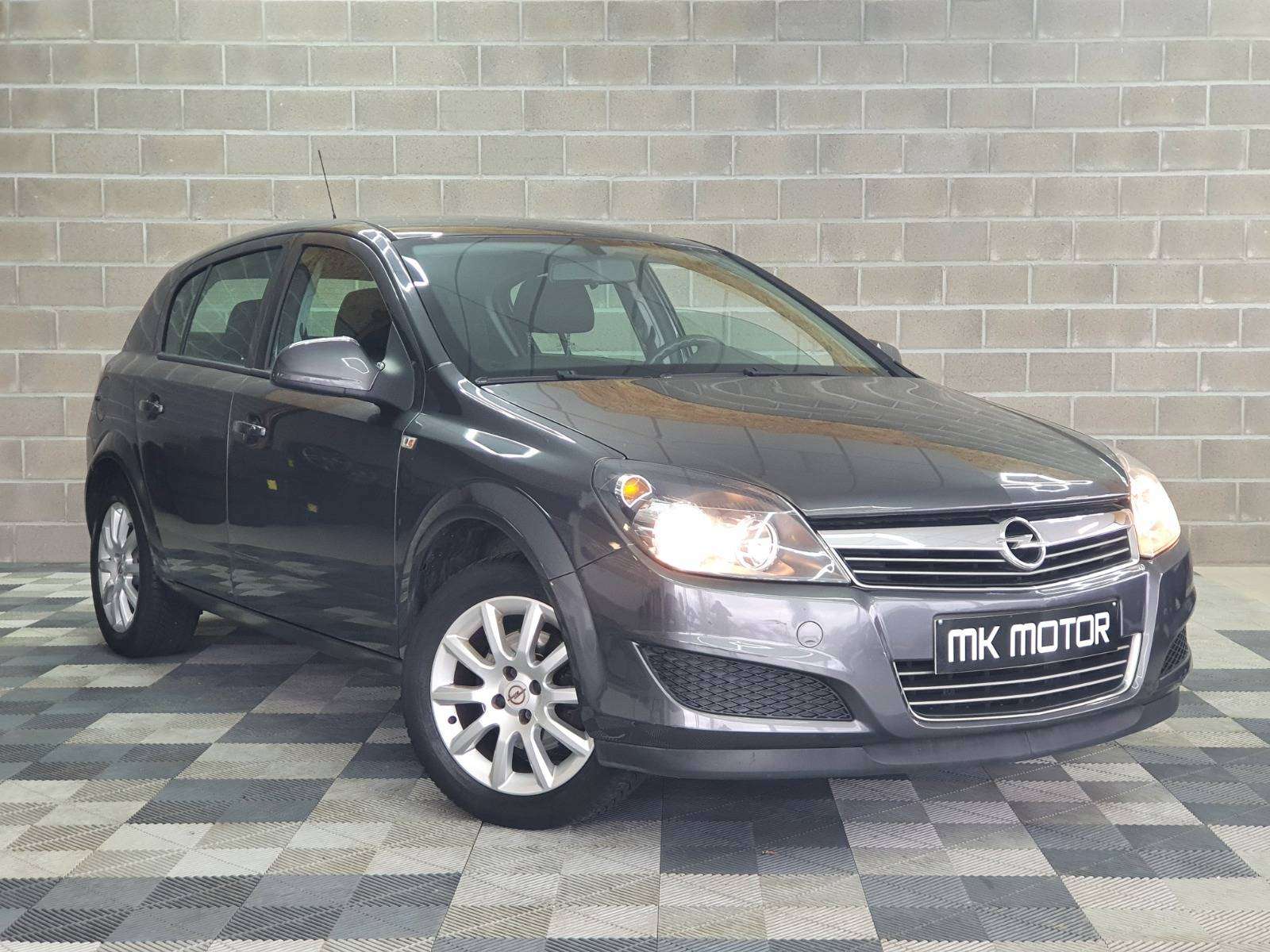 Opel Astra 🟢1.4 ESSENCE 90CV - 5 PORTES - CRUISE - CLIM