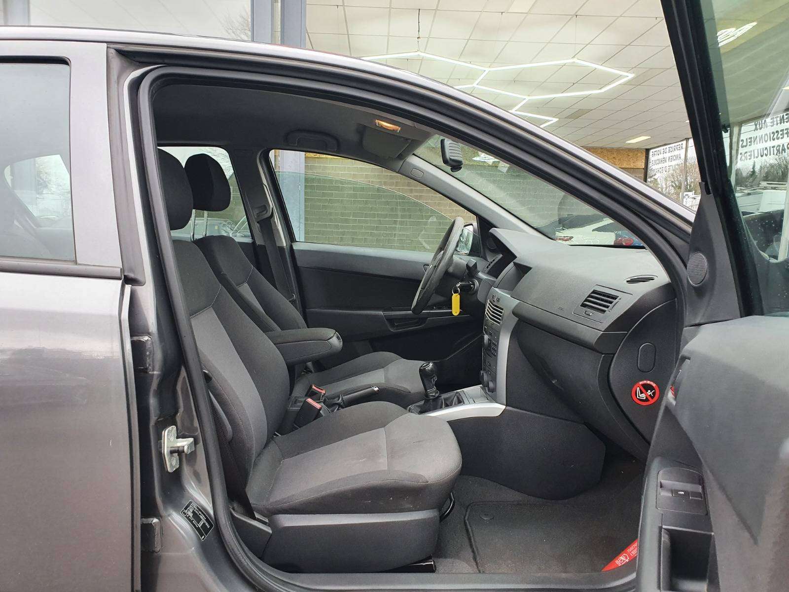 Opel Astra 🟢1.4 ESSENCE 90CV - 5 PORTES - CRUISE - CLIM