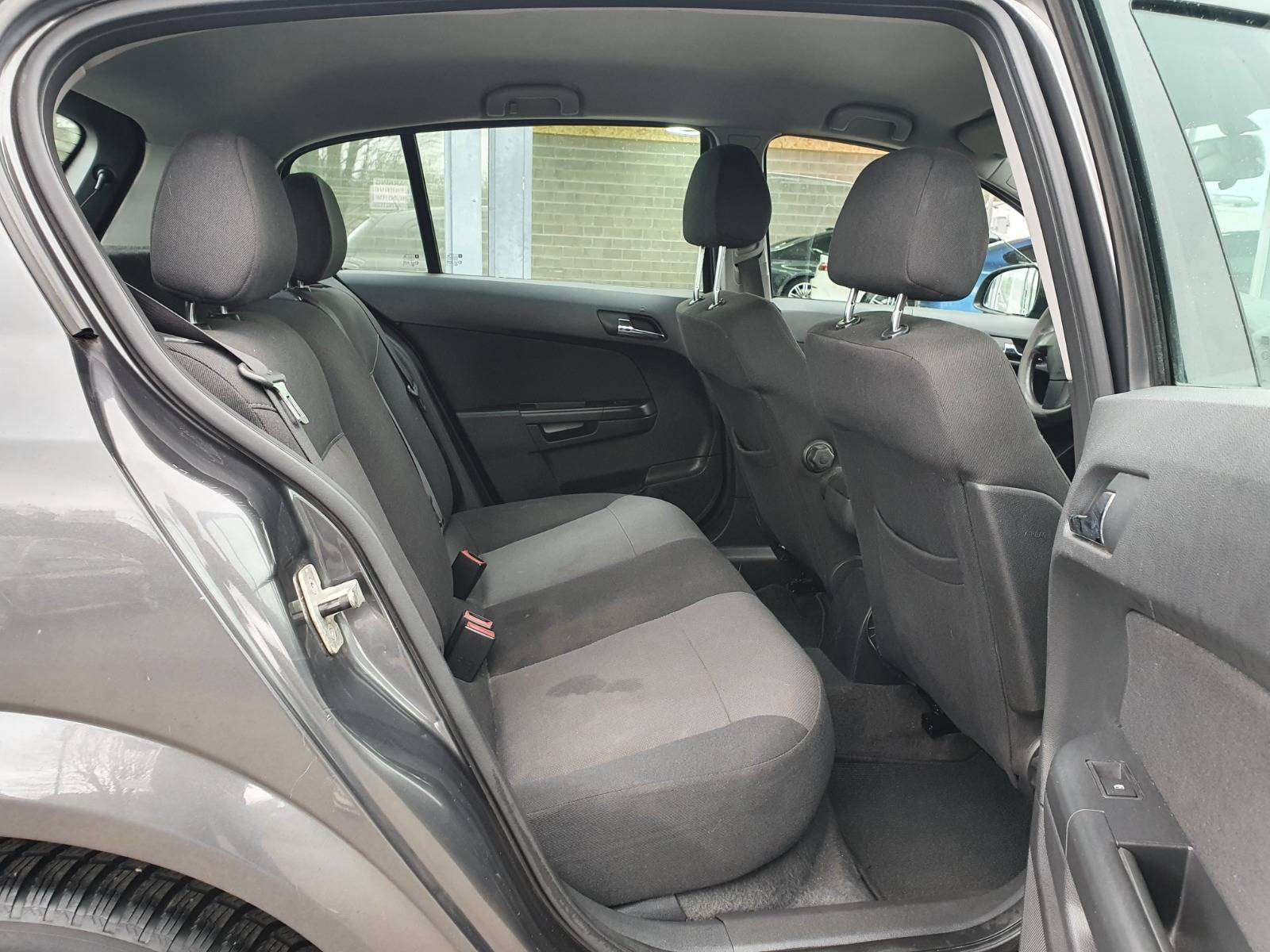 Opel Astra 🟢1.4 ESSENCE 90CV - 5 PORTES - CRUISE - CLIM