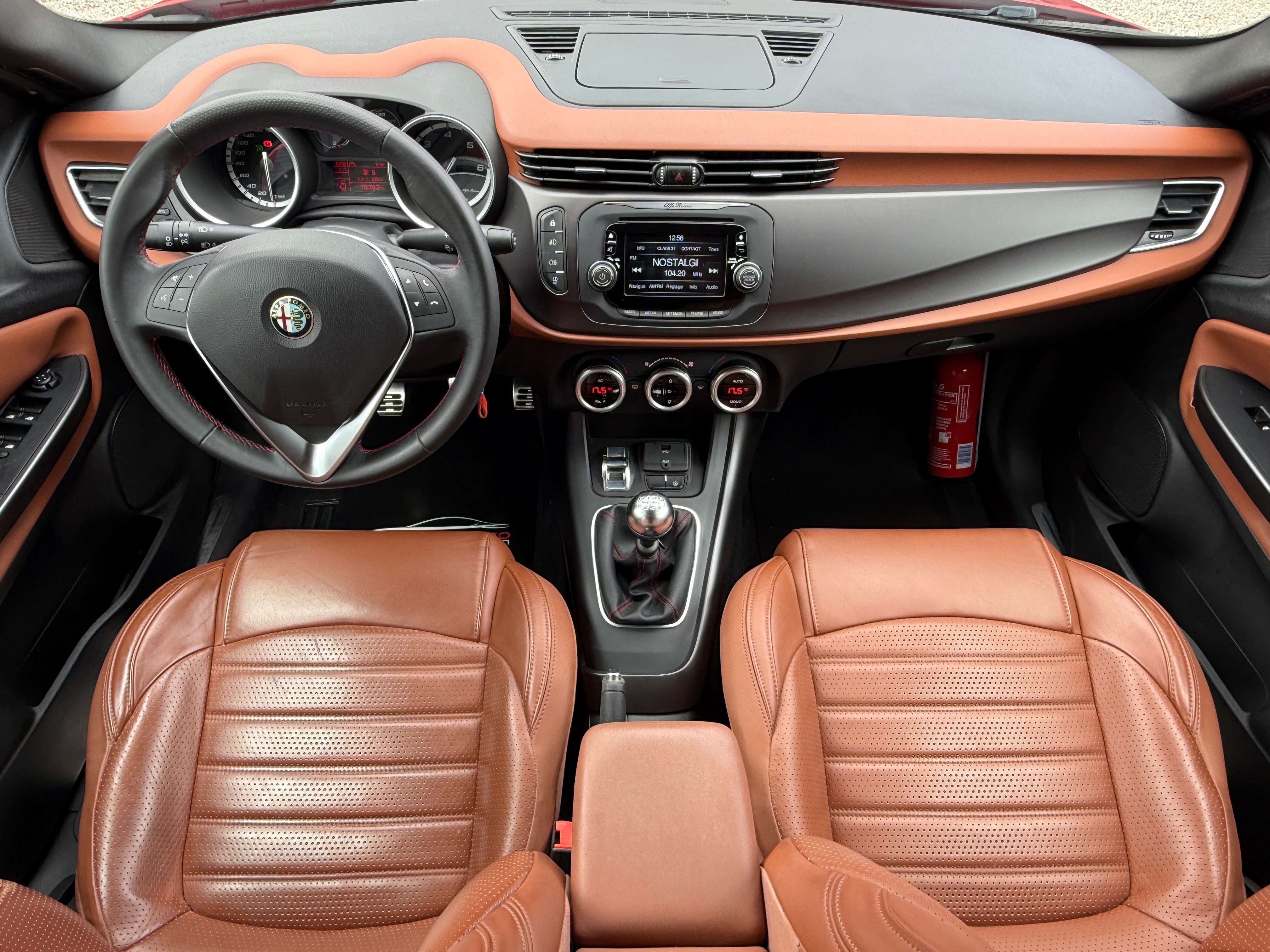 Alfa Romeo Giulietta Giulietta 1.6 JTDm Sportivo /Cuir/Pdc/Led/1erProp/Garantie/