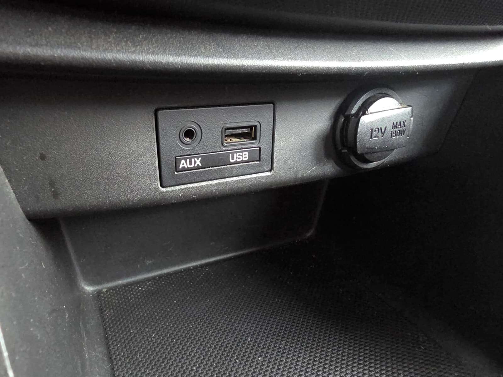 Hyundai i10 🟢1.0 ESSENCE 67CV - 1ER MAIN - 5 PORTES -CITADINE