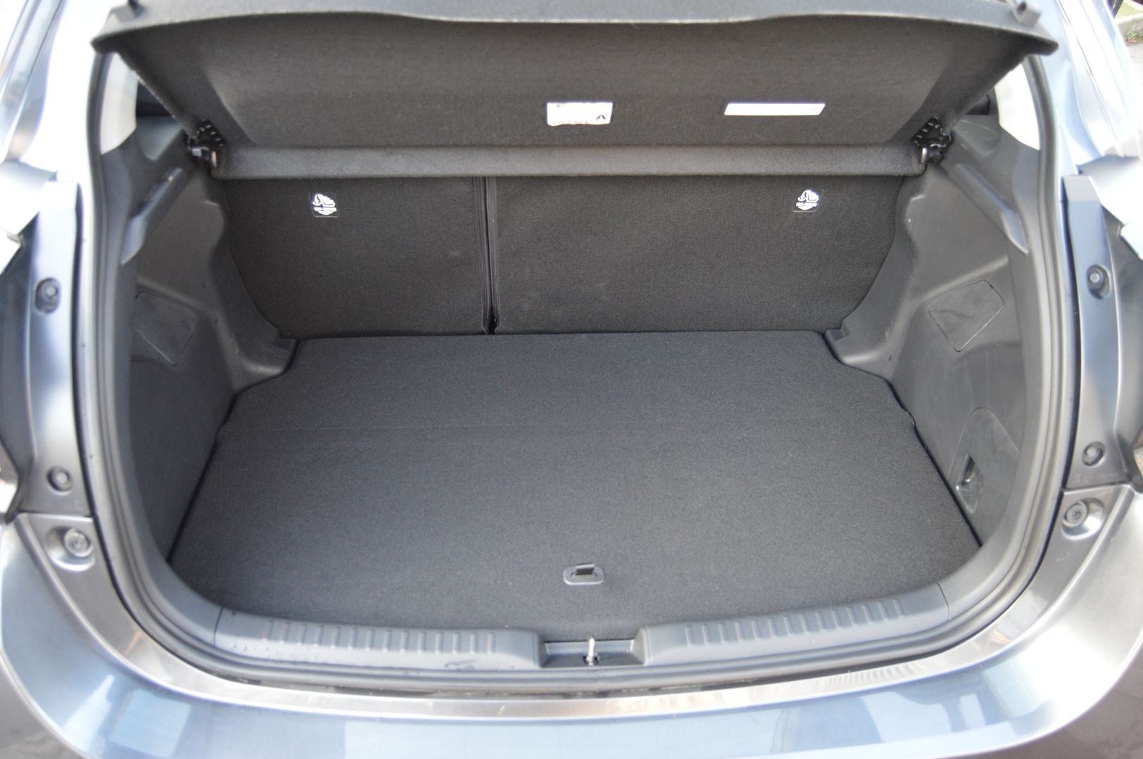 Toyota YARIS 116H DYNAMIC BUSINESS 5P + PROGRAMME BEYOND ZERO ACADEMY MY21